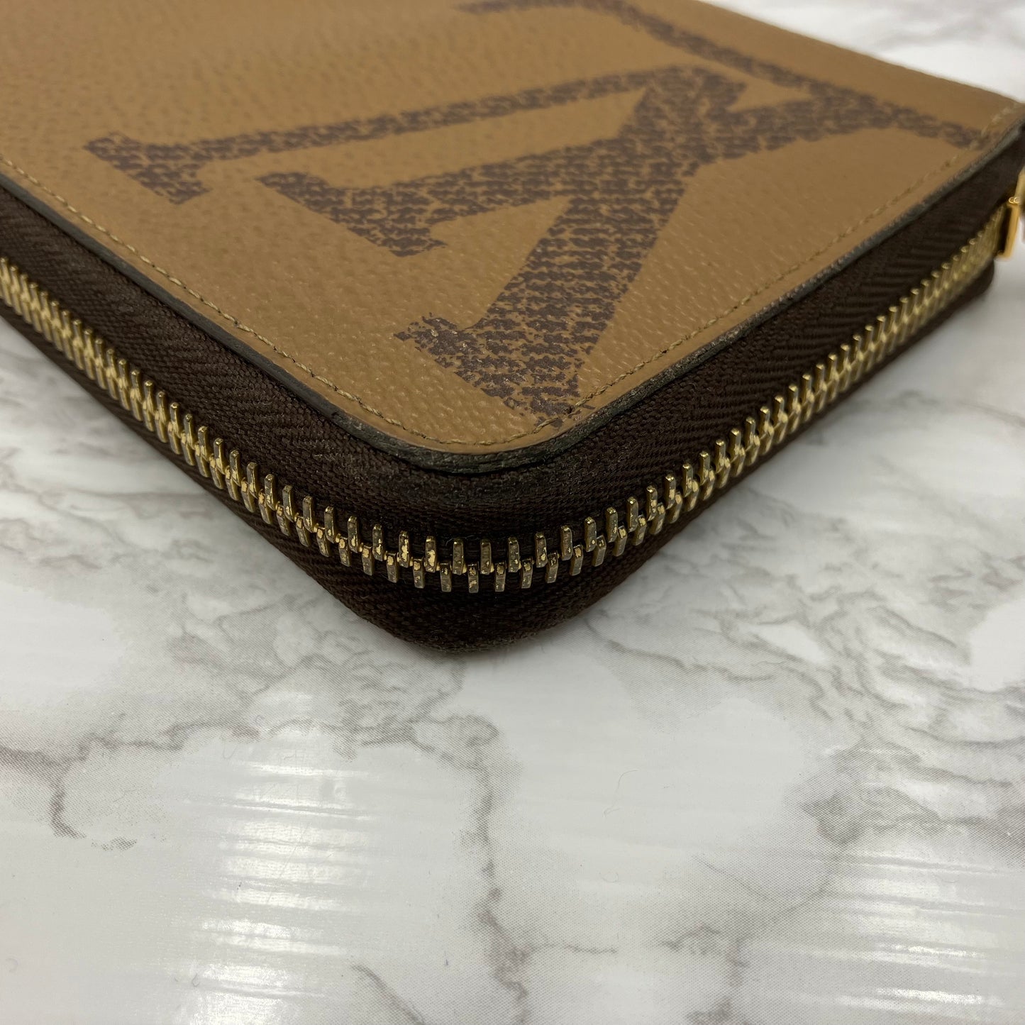 LOUIS VUITTON Monogram Giant Reverse RFID