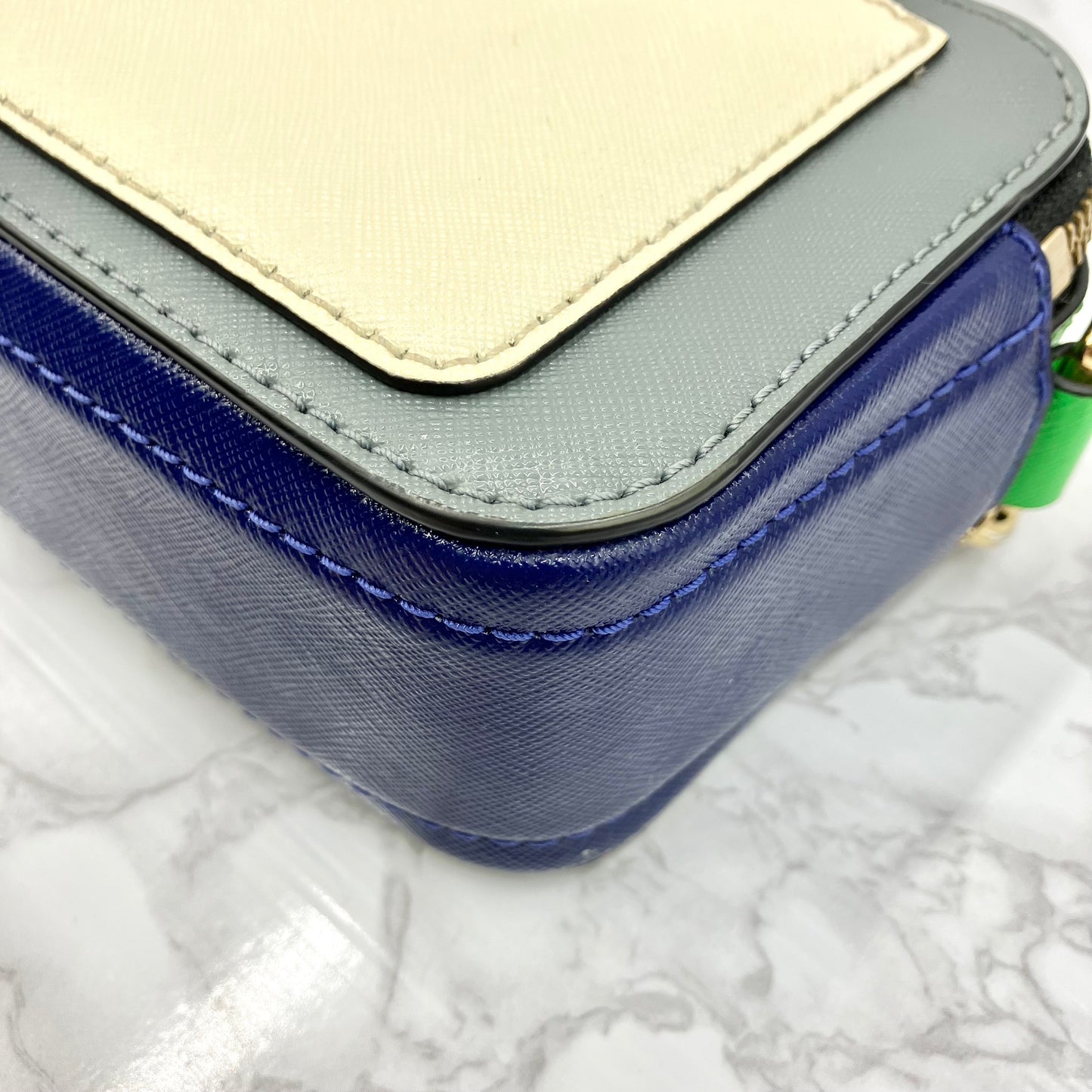 MARC JACOBS Snap Shot