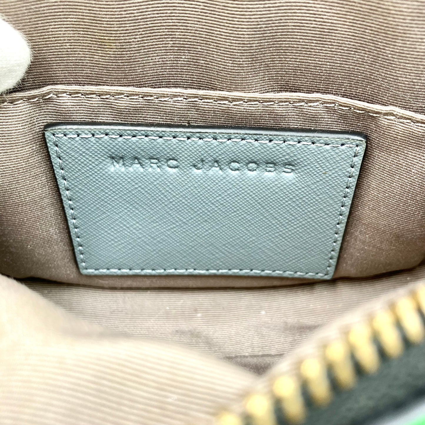 MARC JACOBS Snap Shot