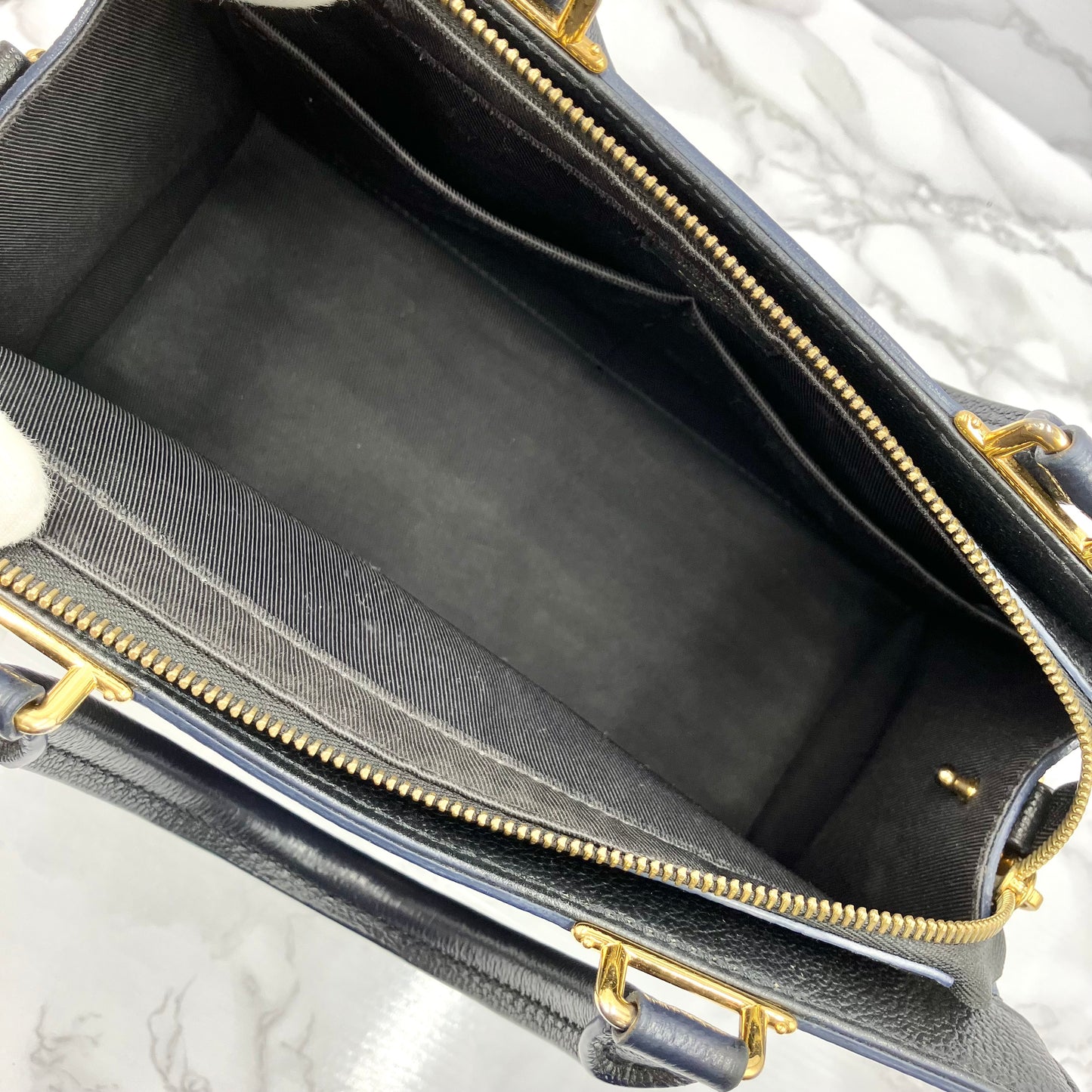 LOUIS VUITTON Three PM Empreinte