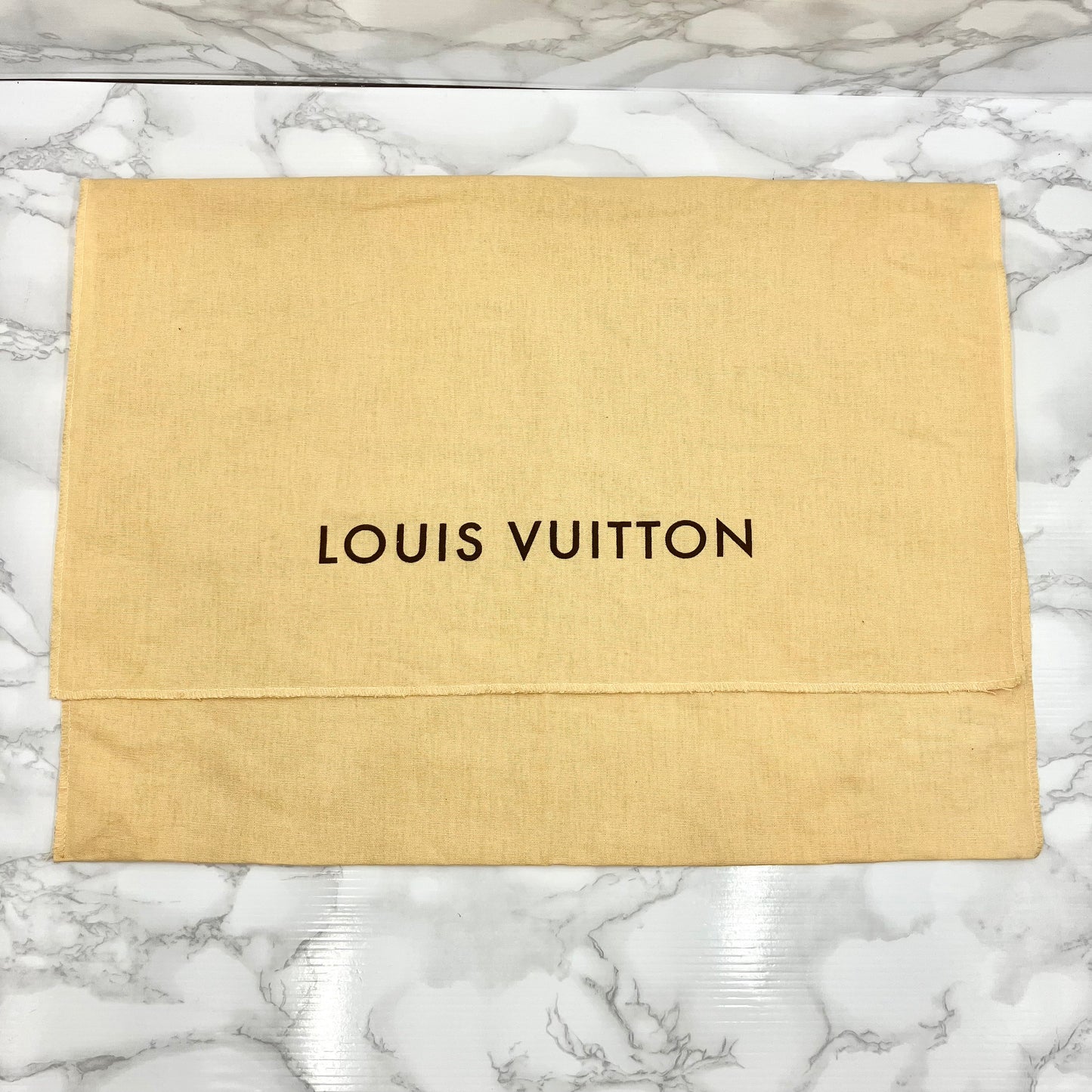 LOUIS VUITTON Three PM Empreinte