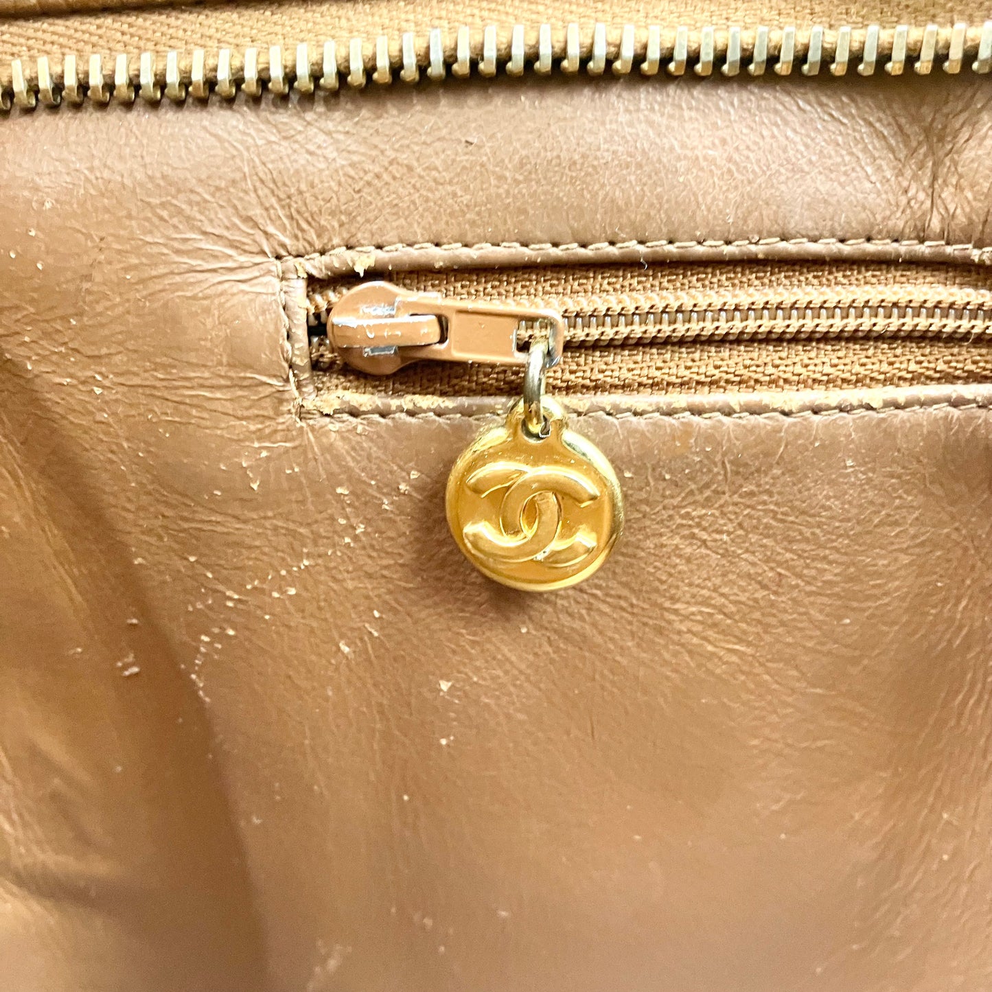 CHANEL Reprint Tote Bag Medallion
