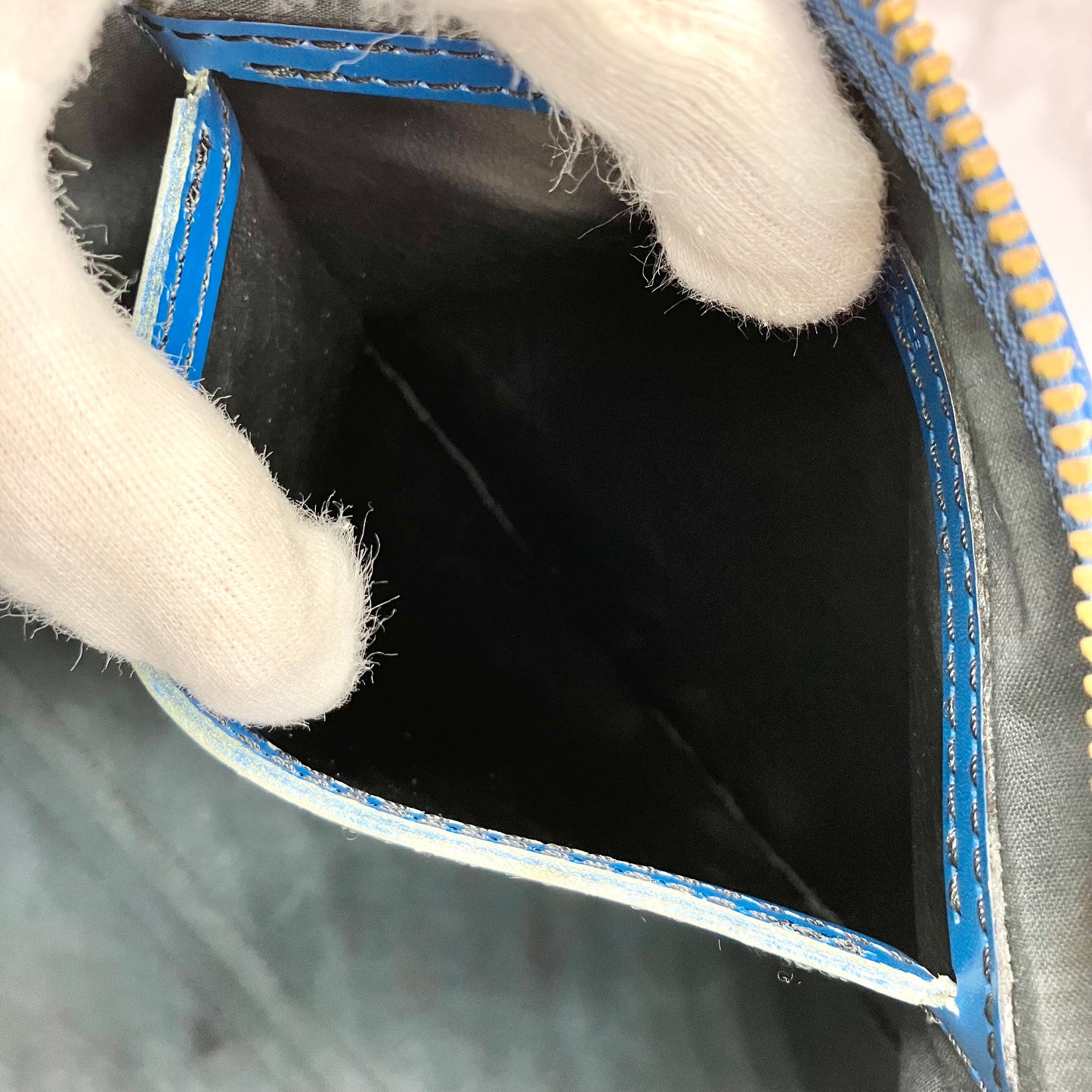 LOUIS VUITTON Epi speedy40