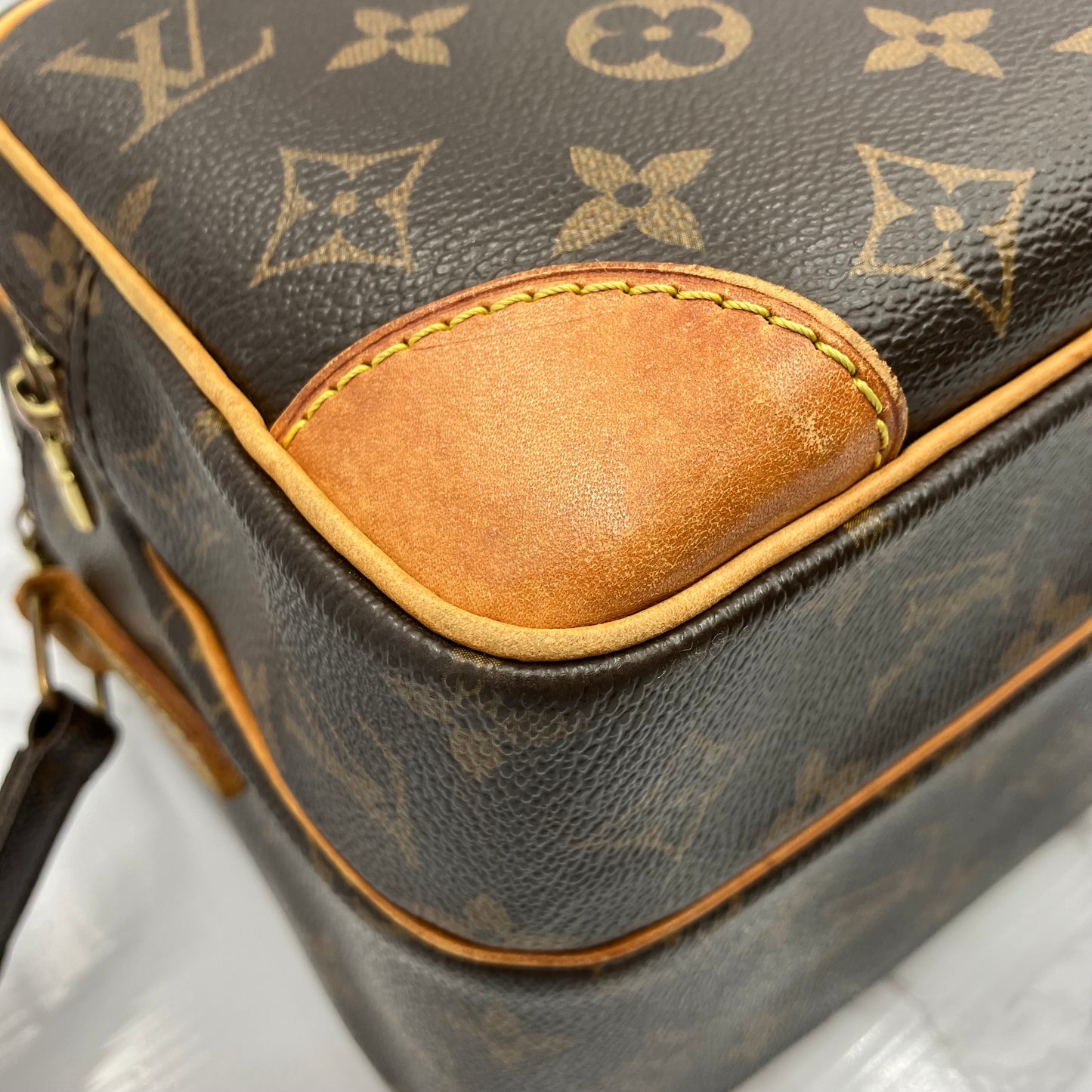 LOUIS VUITTON Monogram Nile