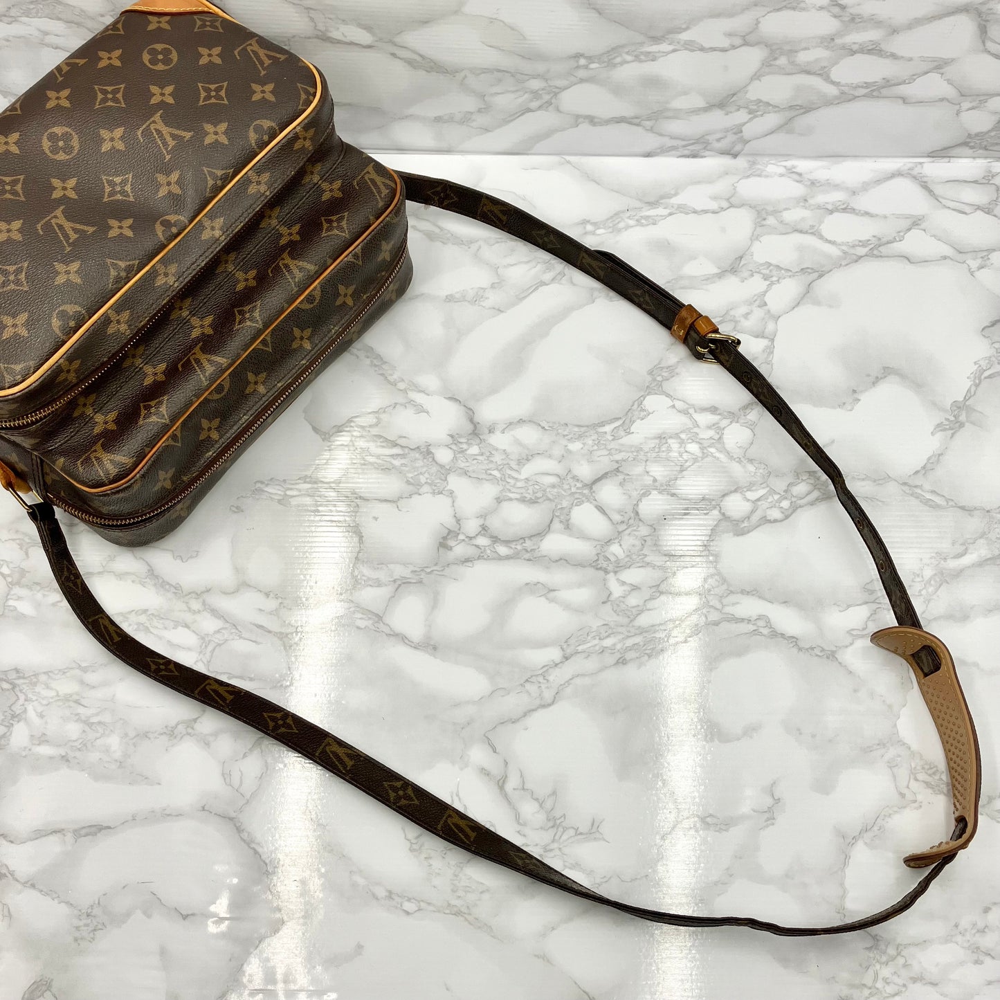 LOUIS VUITTON Monogram Nile