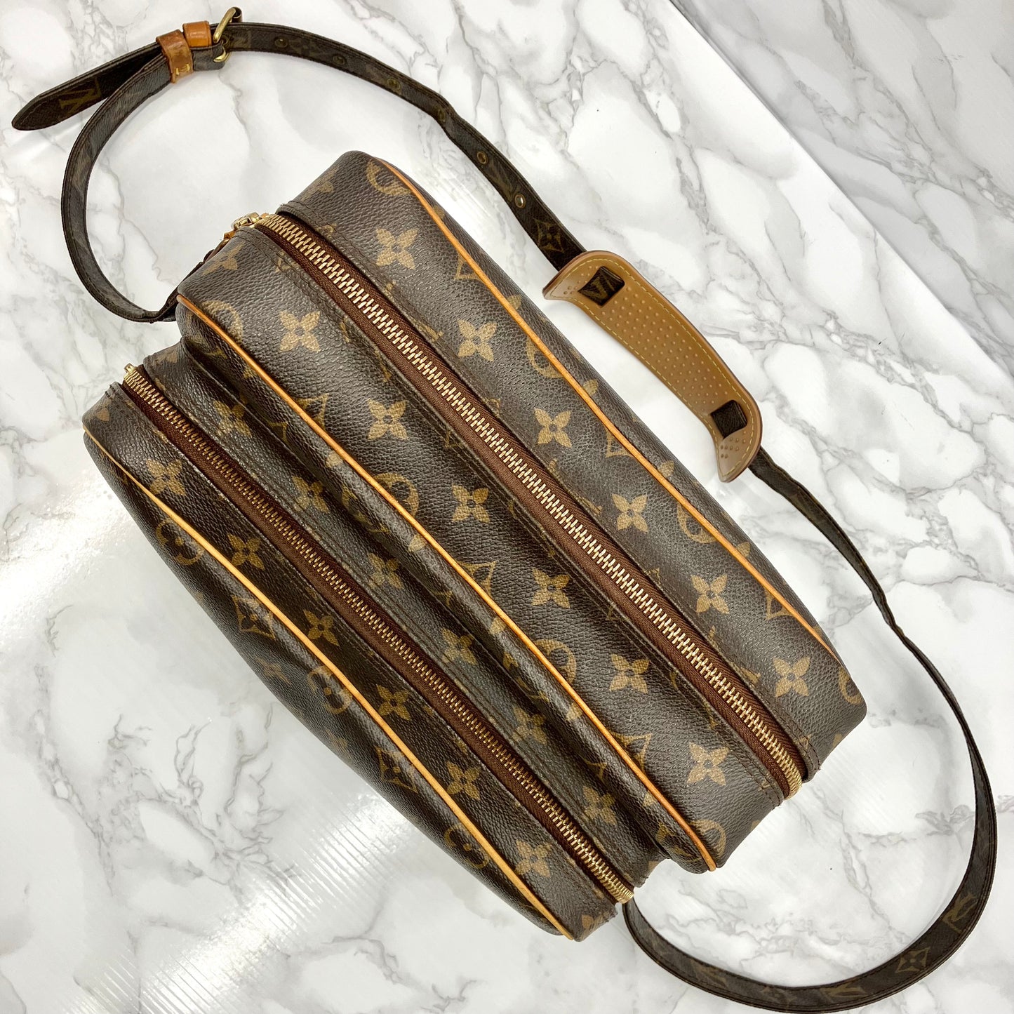 LOUIS VUITTON Monogram Nile