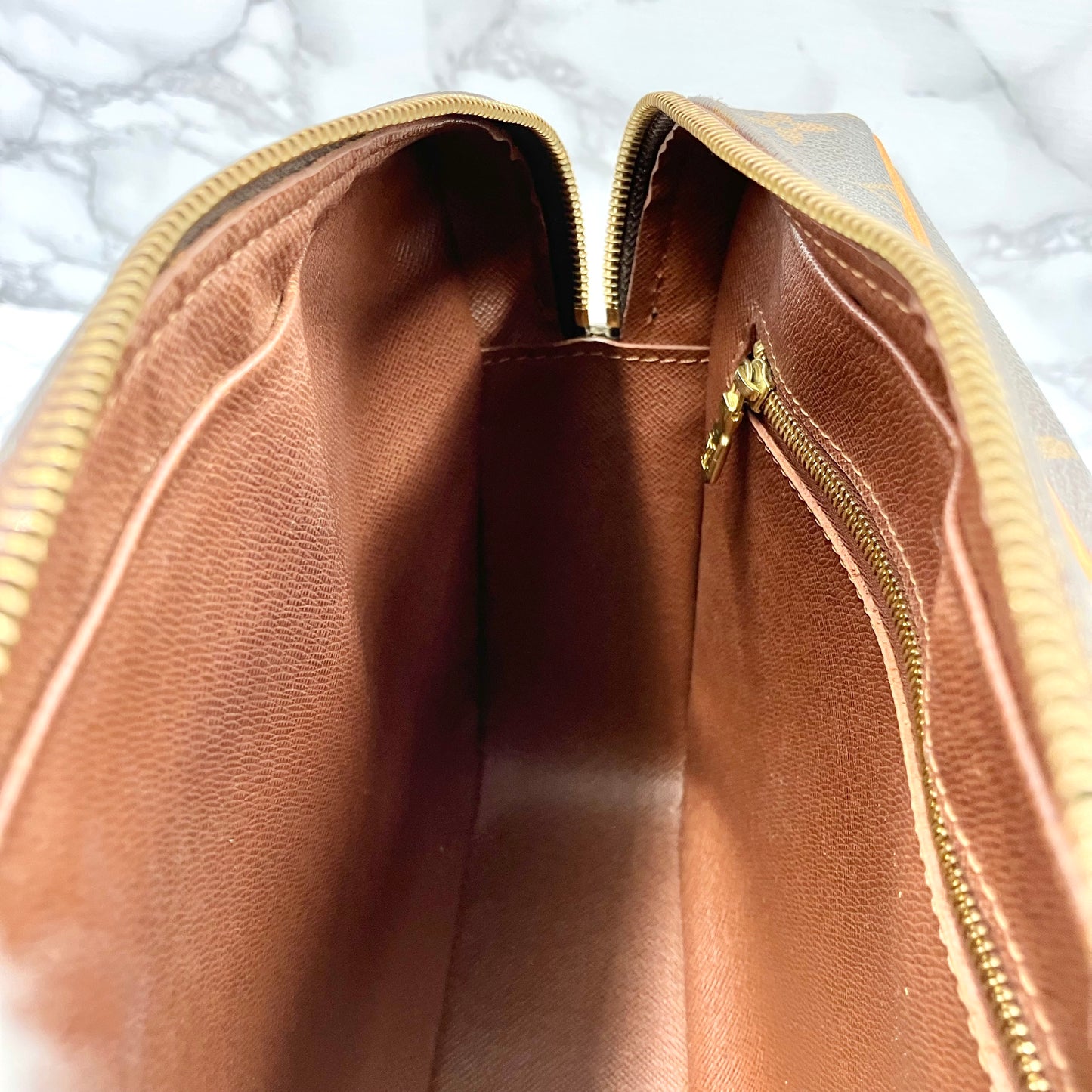 LOUIS VUITTON Monogram Nile