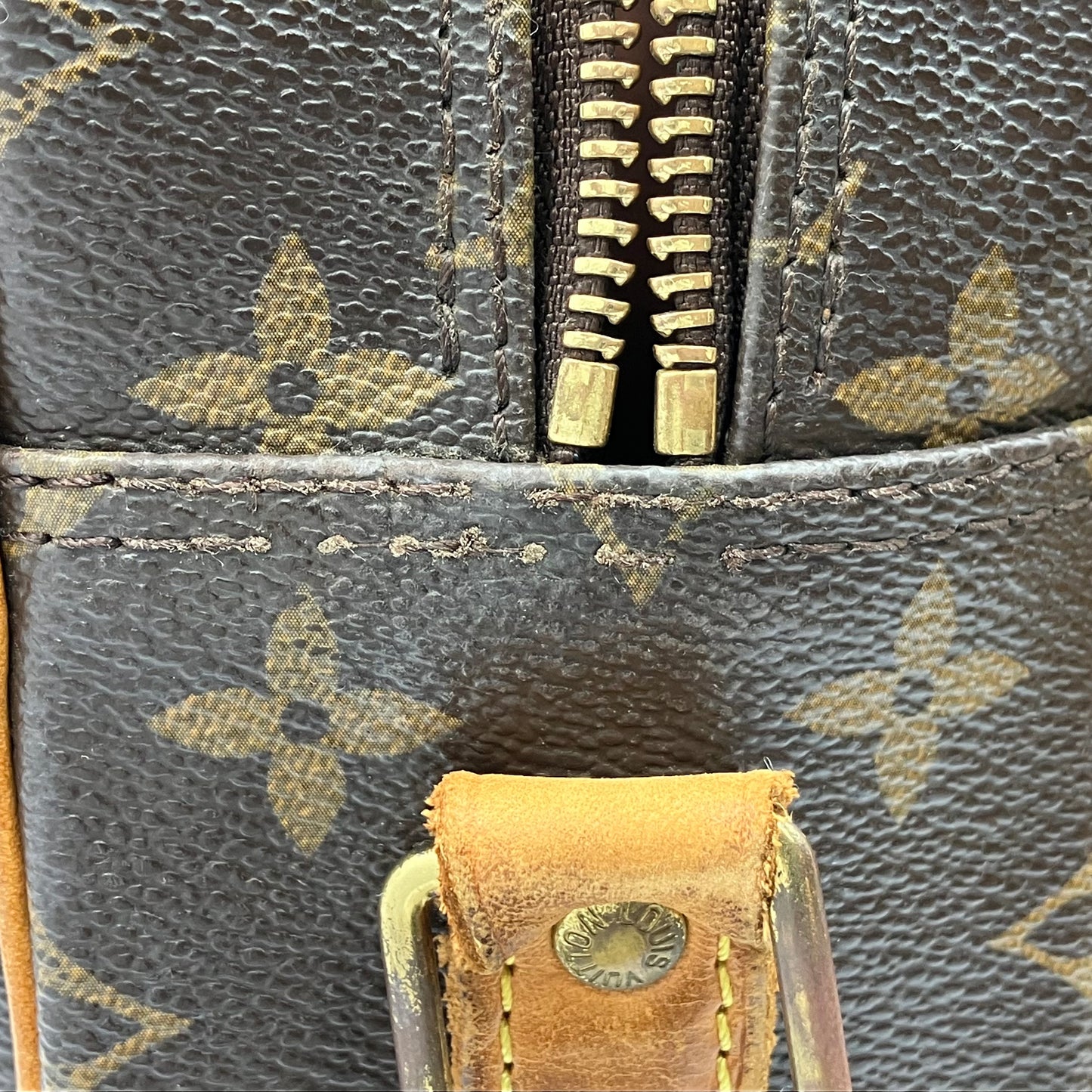 LOUIS VUITTON Monogram Nile
