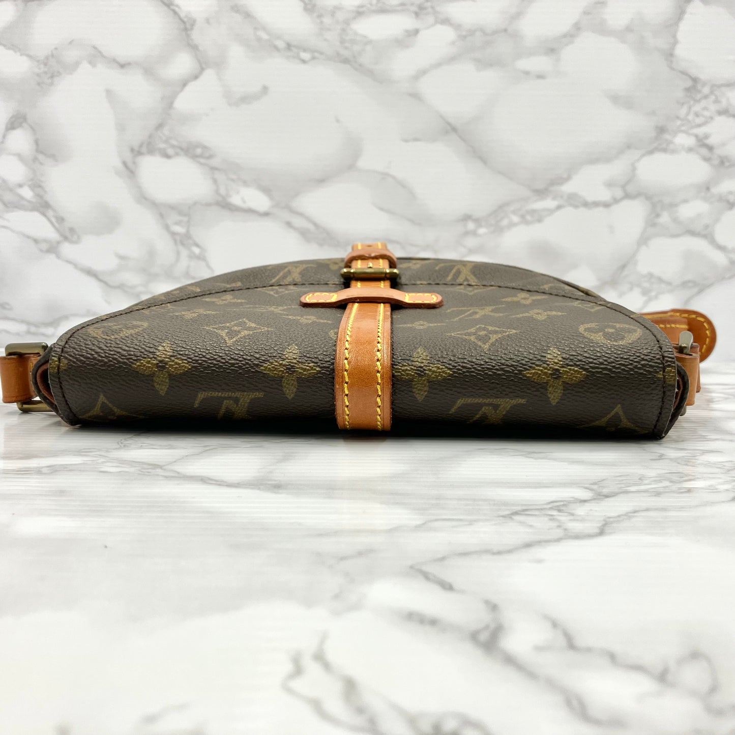 LOUIS VUITTON Chantilly