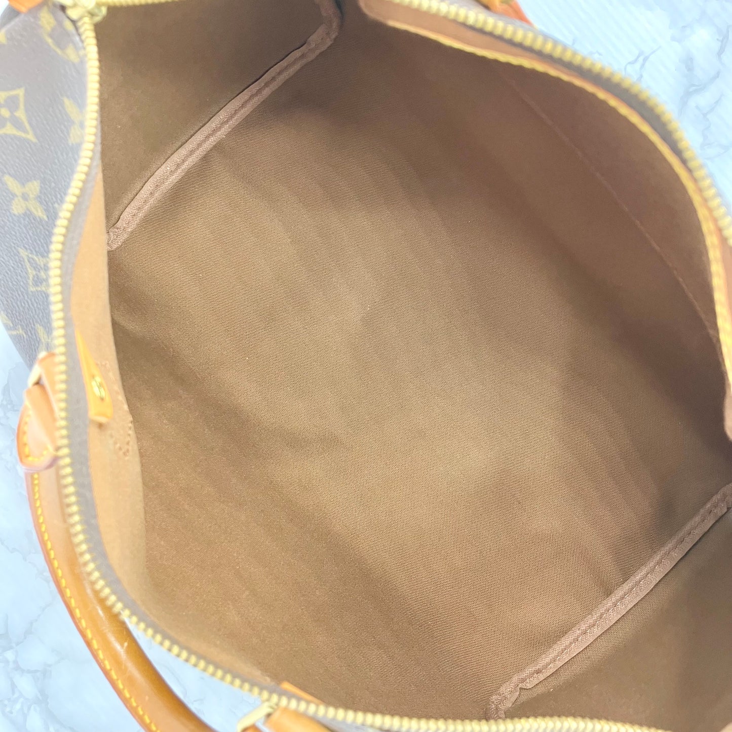 LOUIS VUITTON Monogram Speedy35