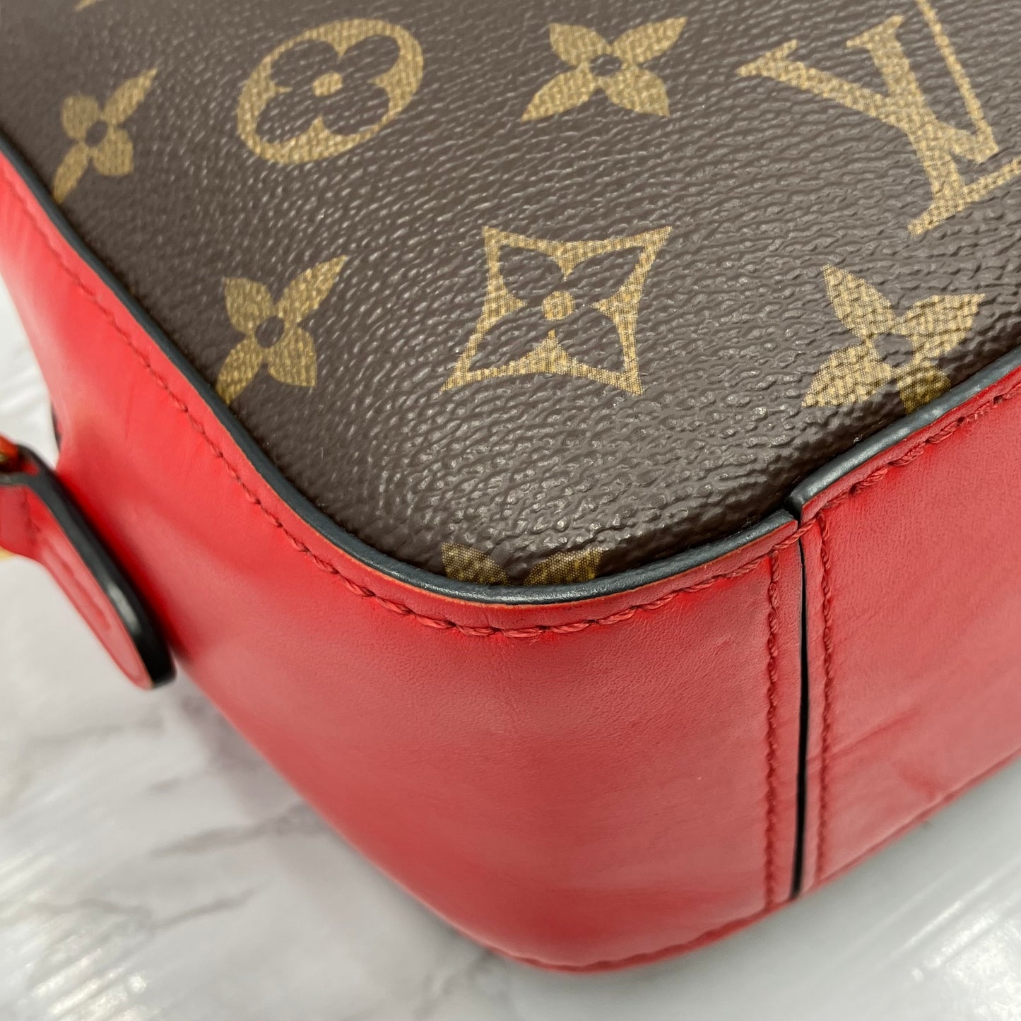 LOUIS VUITTON Monogram Saintonge