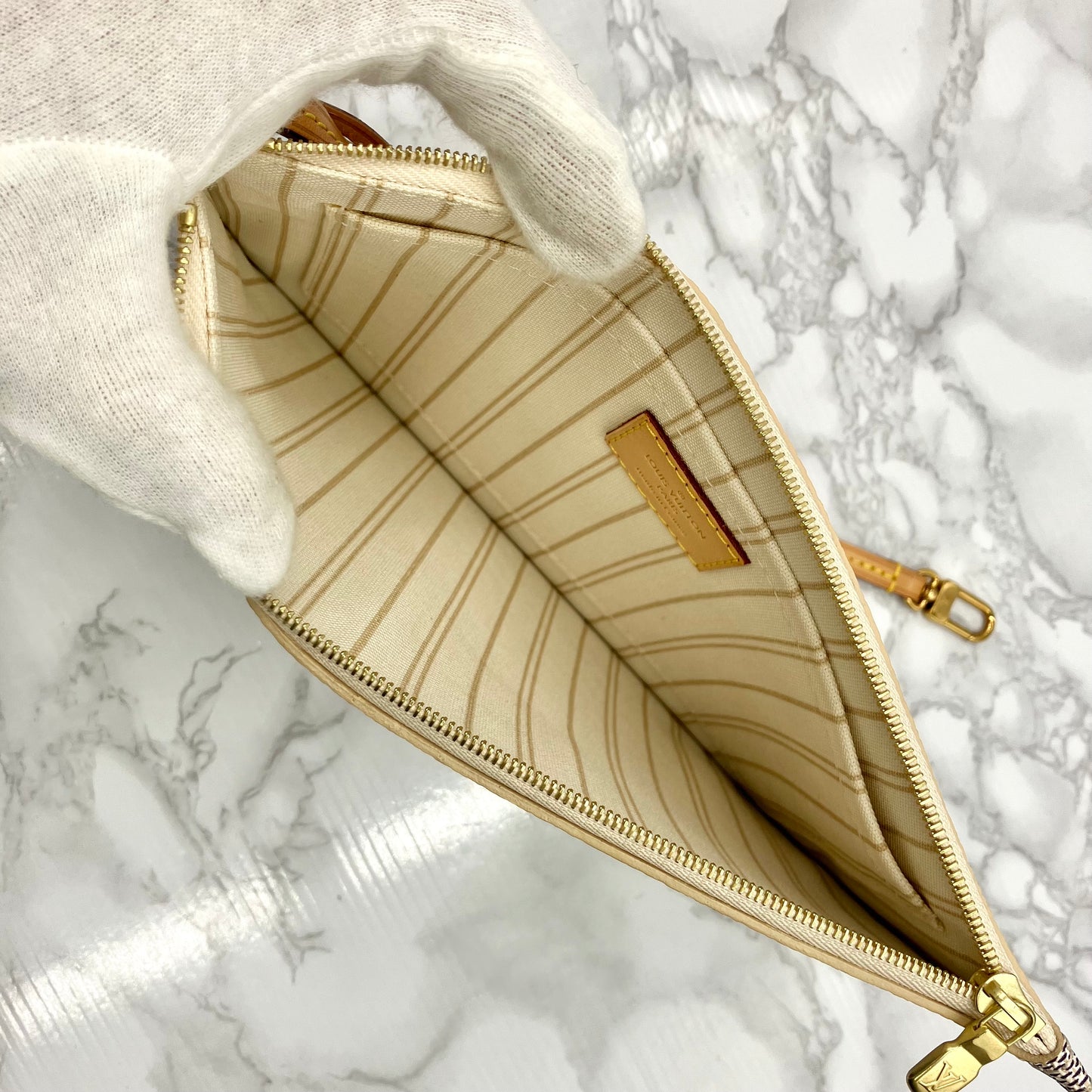 LOUIS VUITTON Damier Azur Neverfull Pouch