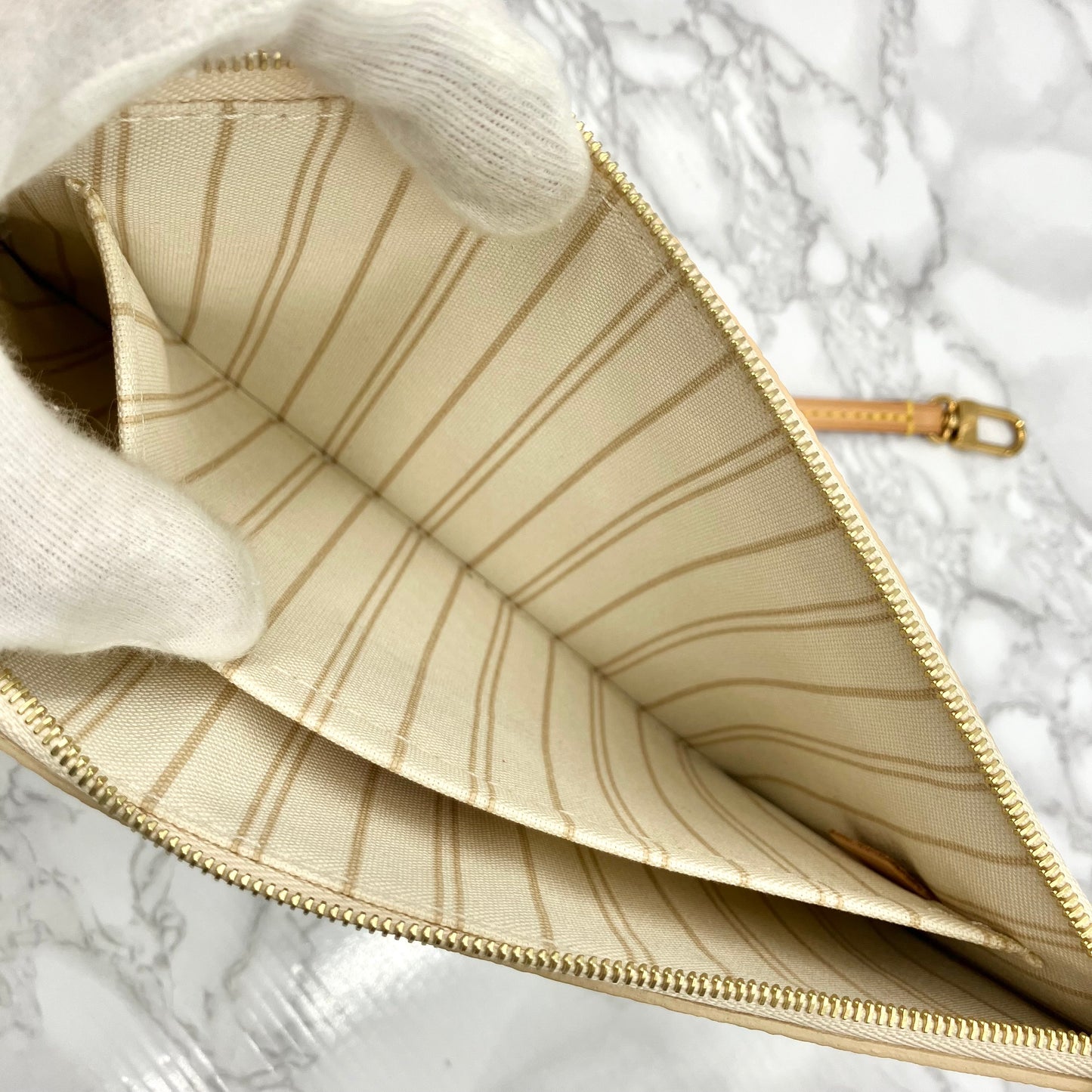 LOUIS VUITTON Damier Azur Neverfull Pouch