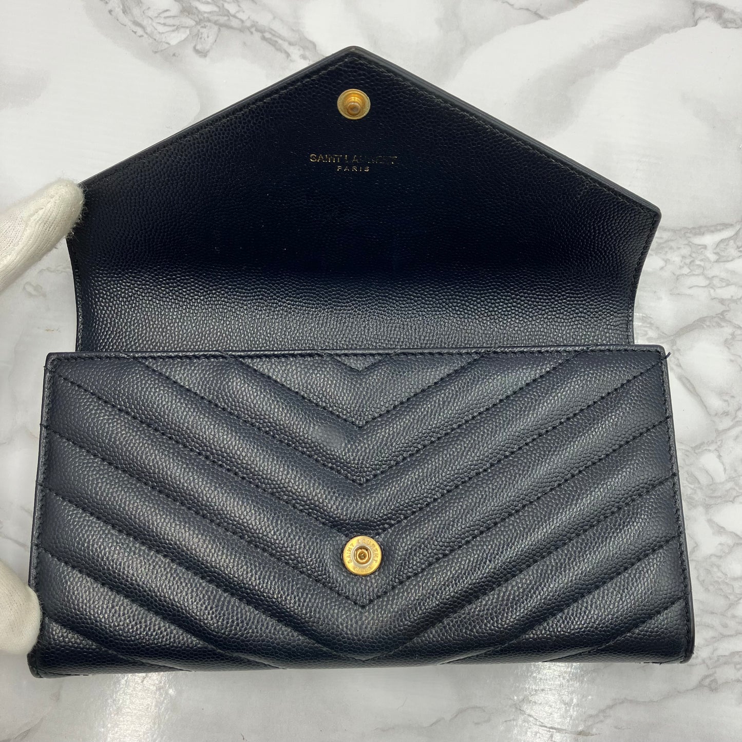 Yves Saint Laurent caviar long wallet