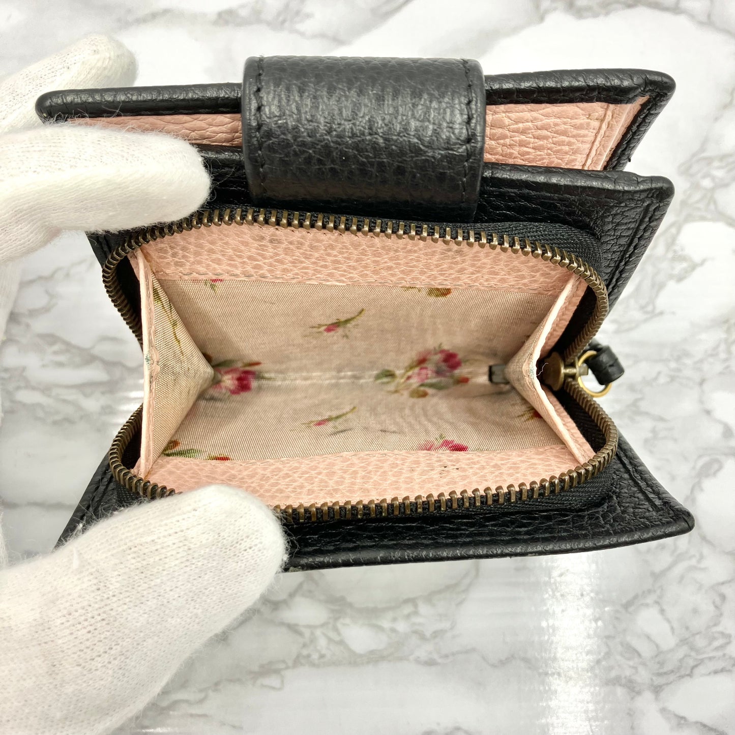 GUCCI ribbon wallet