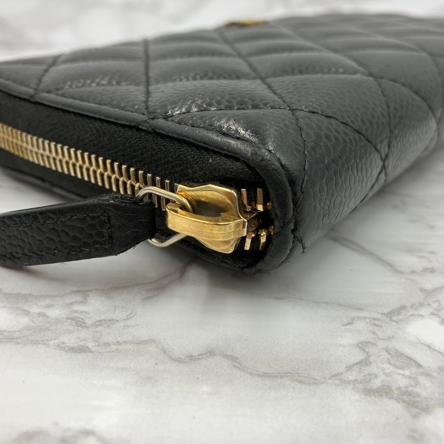 CHANEL Caviar long wallet