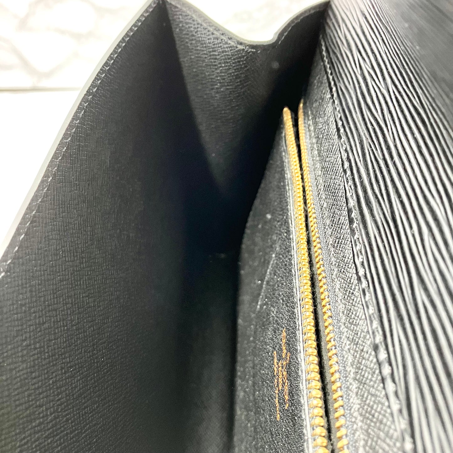 LOUIS VUITTON Epi Art Deco Clutch