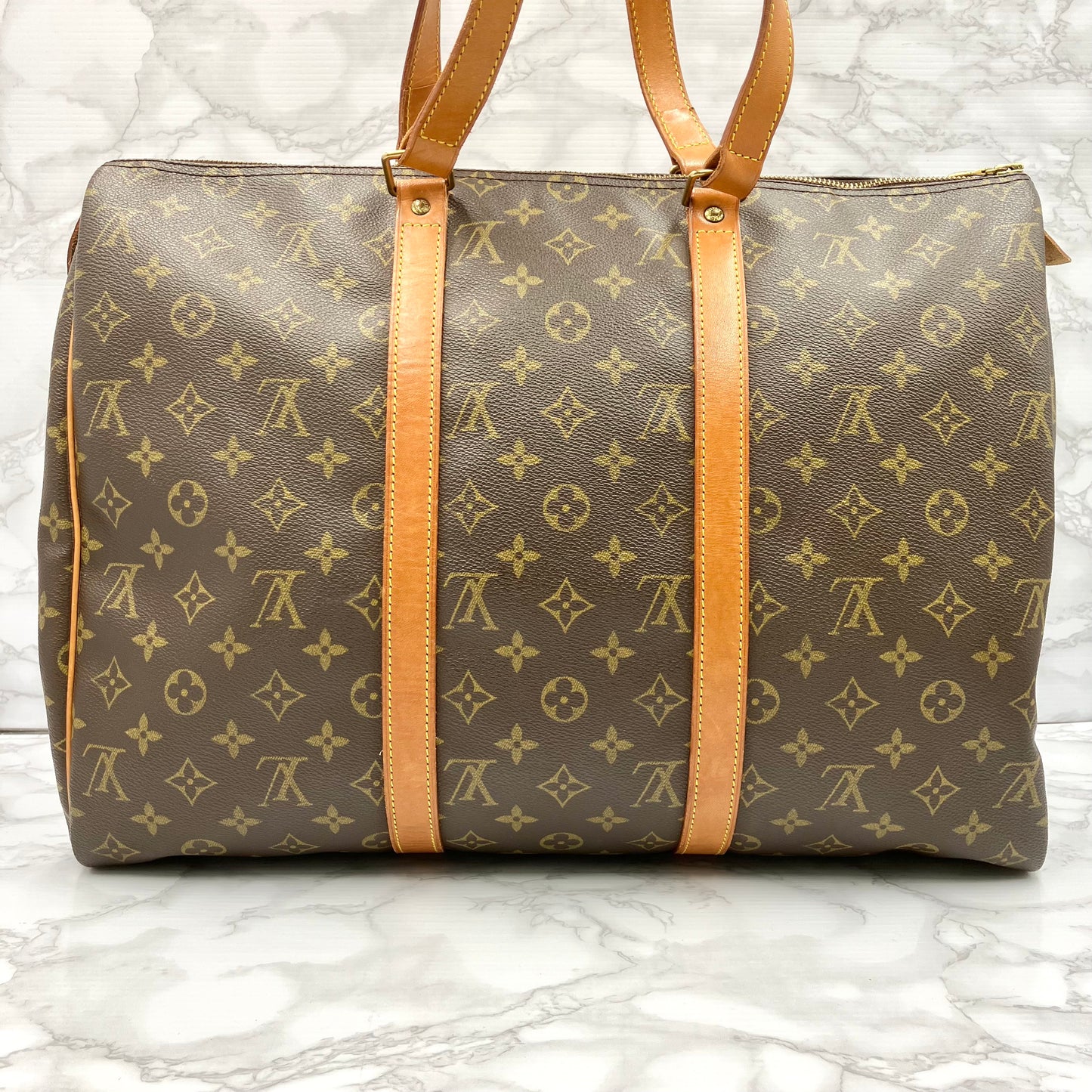 LOUIS VUITTON Monogram flannery