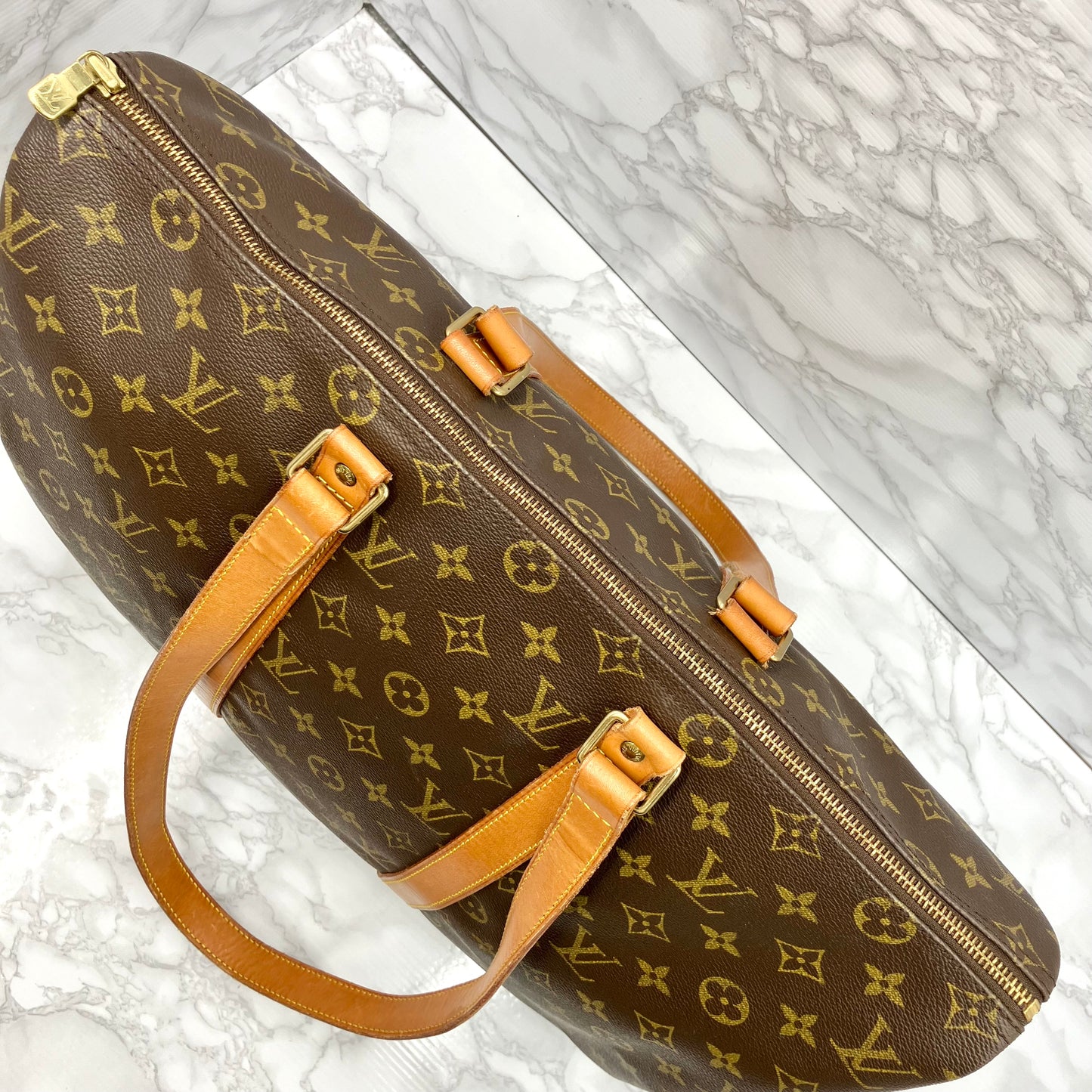 LOUIS VUITTON Monogram flannery