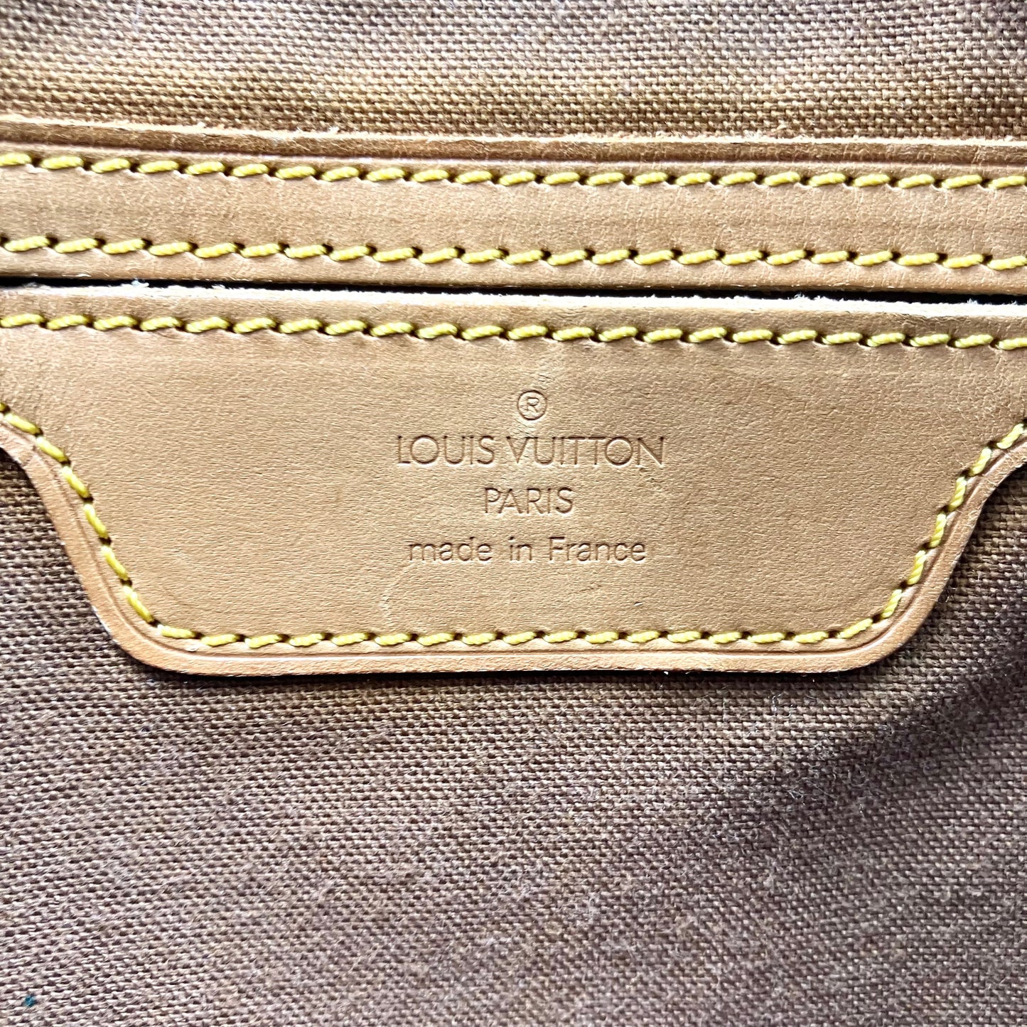 LOUIS VUITTON Monogram flannery