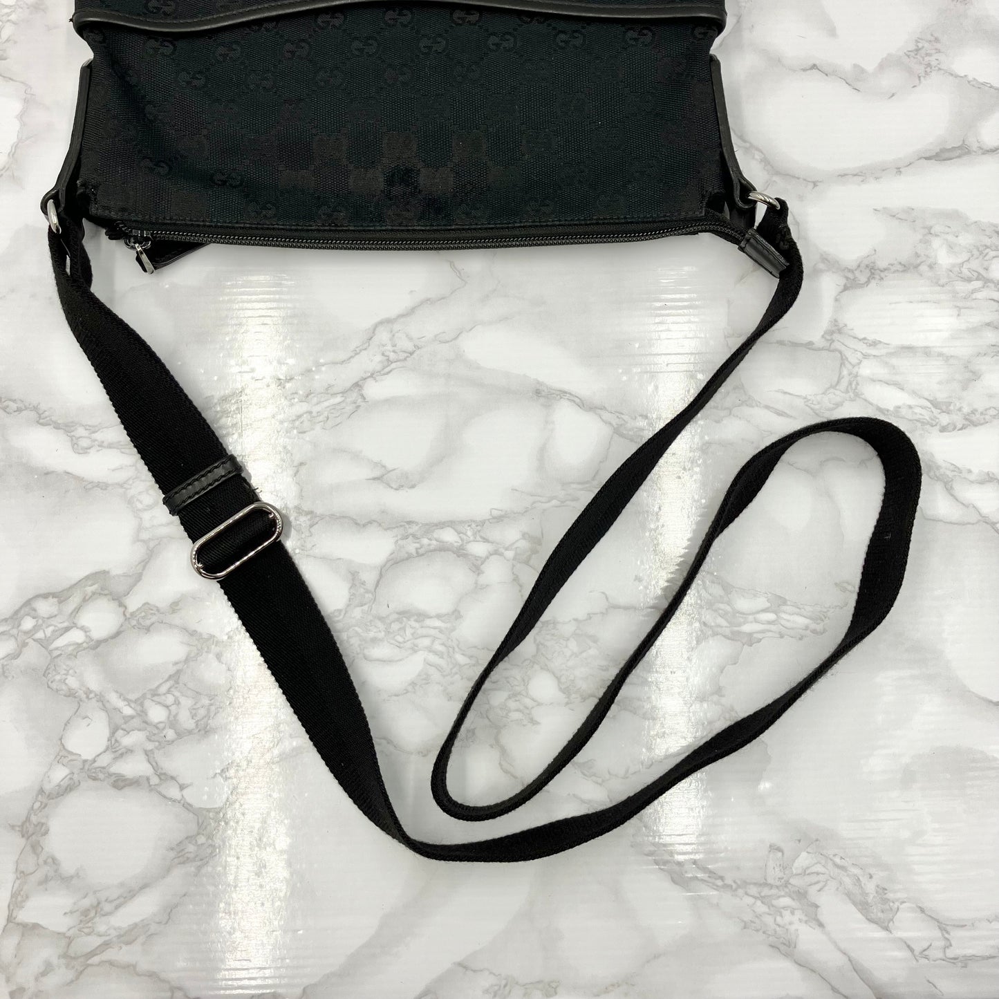 GUCCI Canvas Shoulder Bag