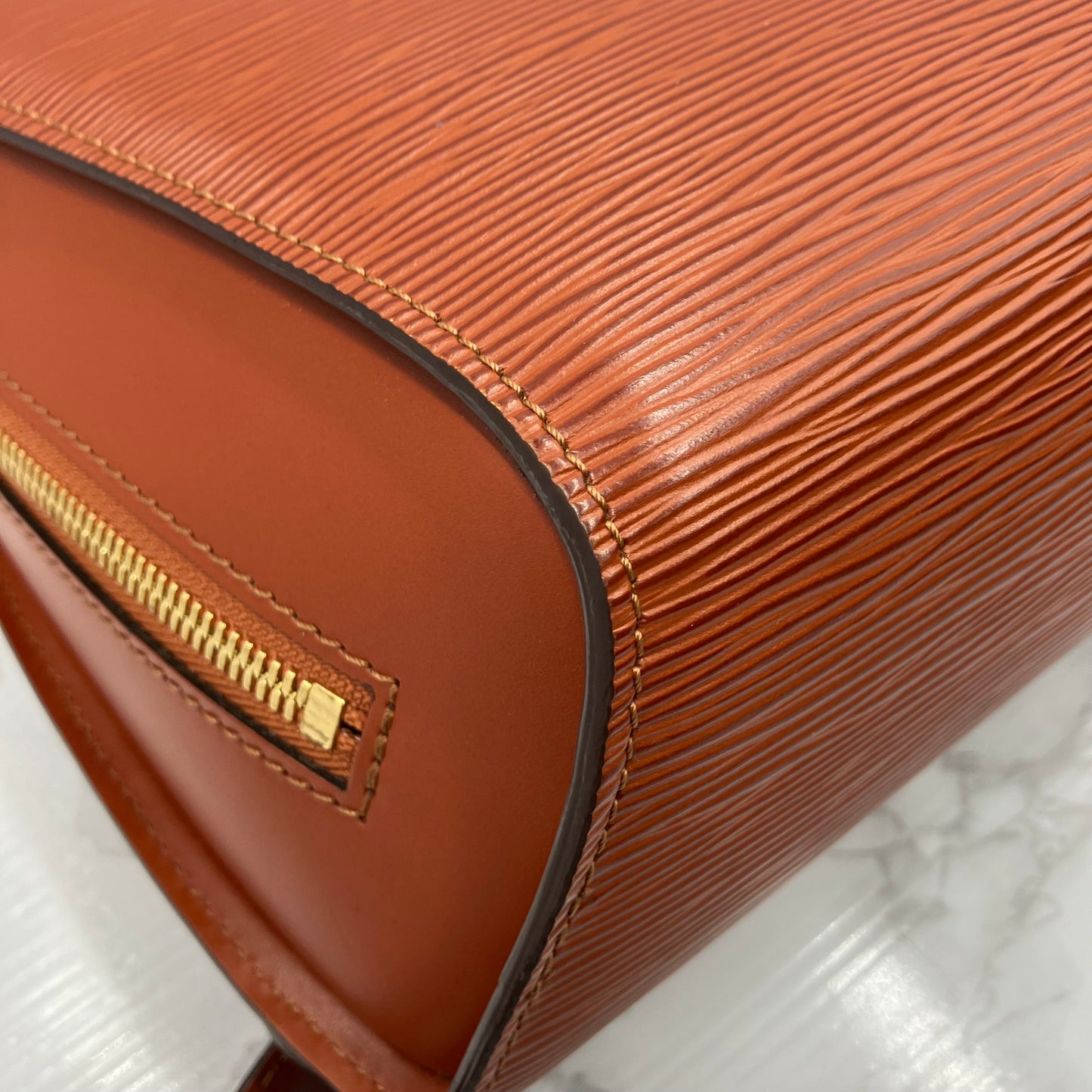 LOUIS VUITTON Epi Mabillon