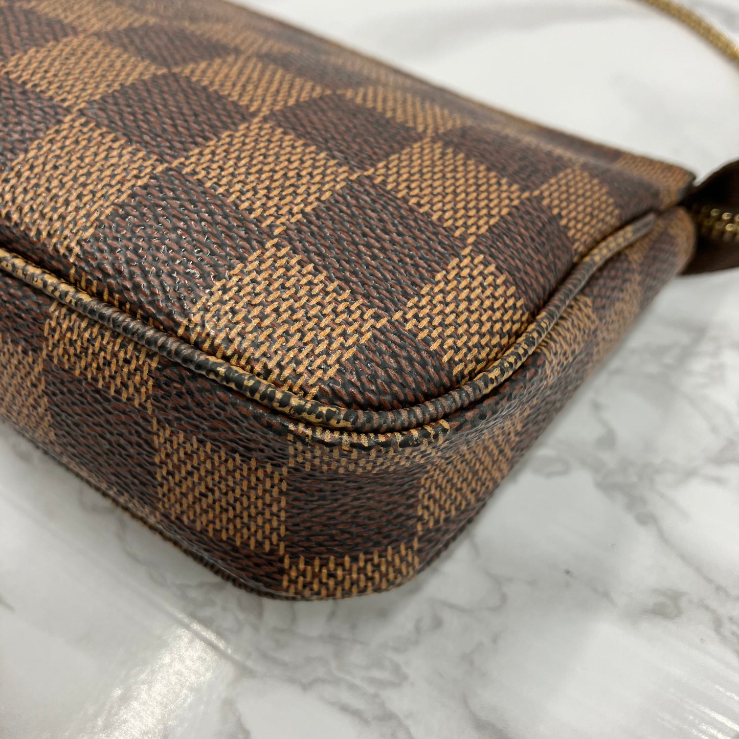 LOUIS VUITTON Damier Mini Pochette Accessoires