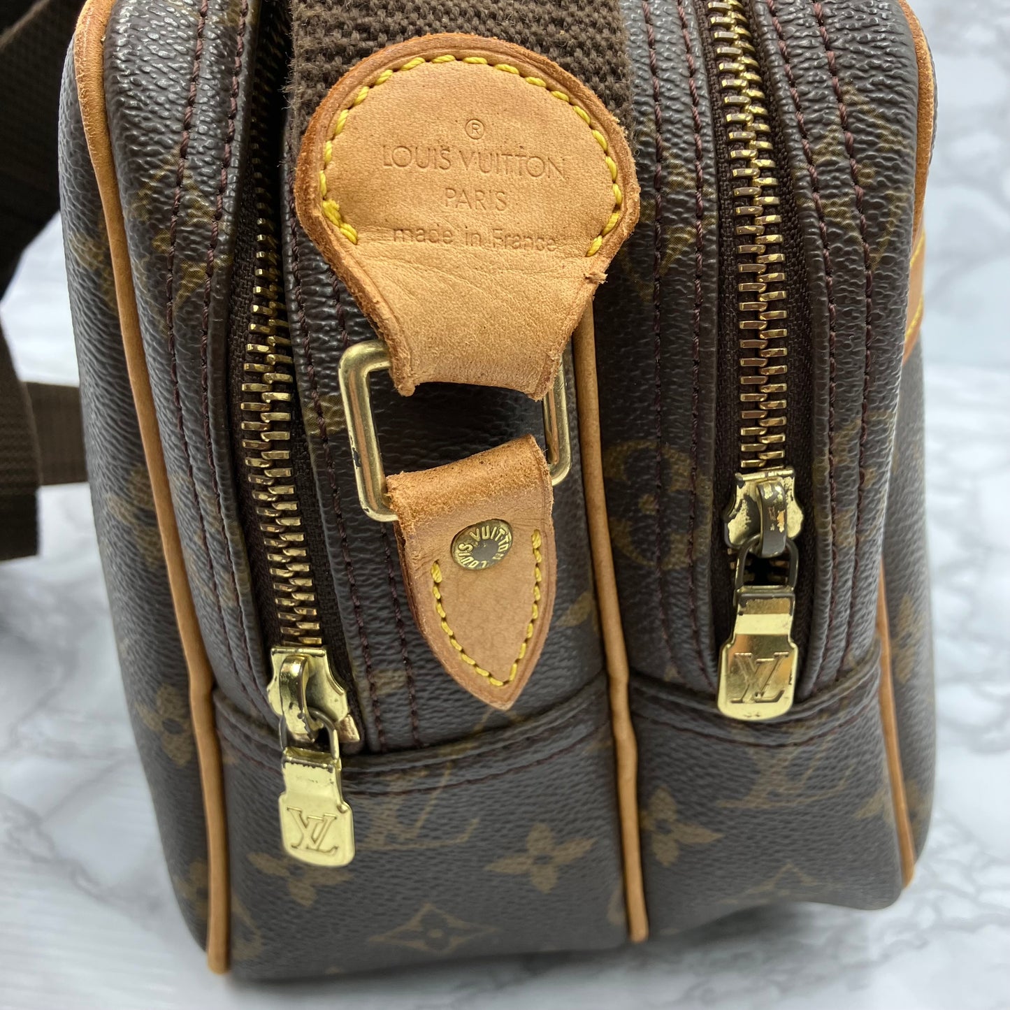 LOUIS VUITTON Monogram Reporter
