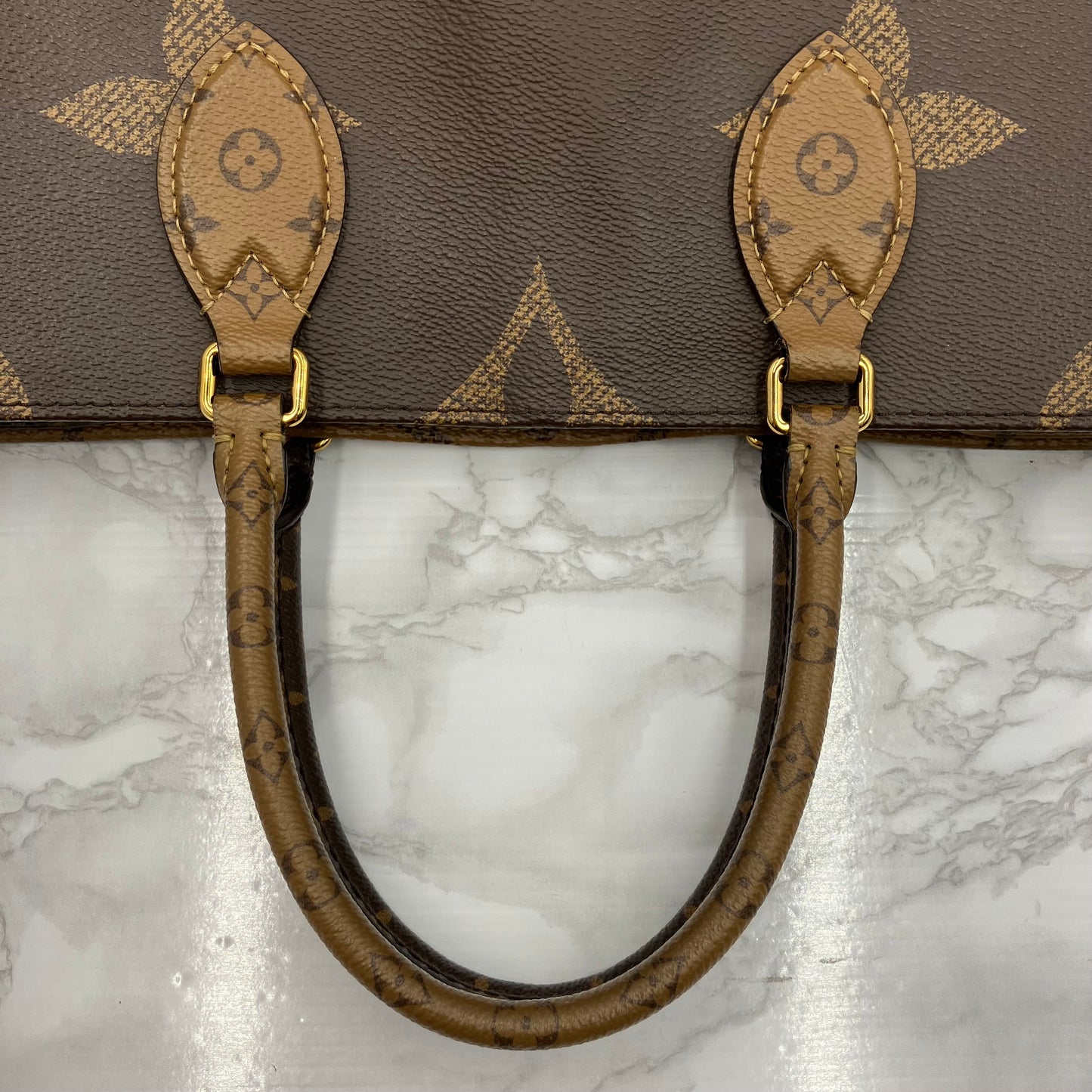 LOUIS VUITTON Monogram Reverse Giant On The Go MM