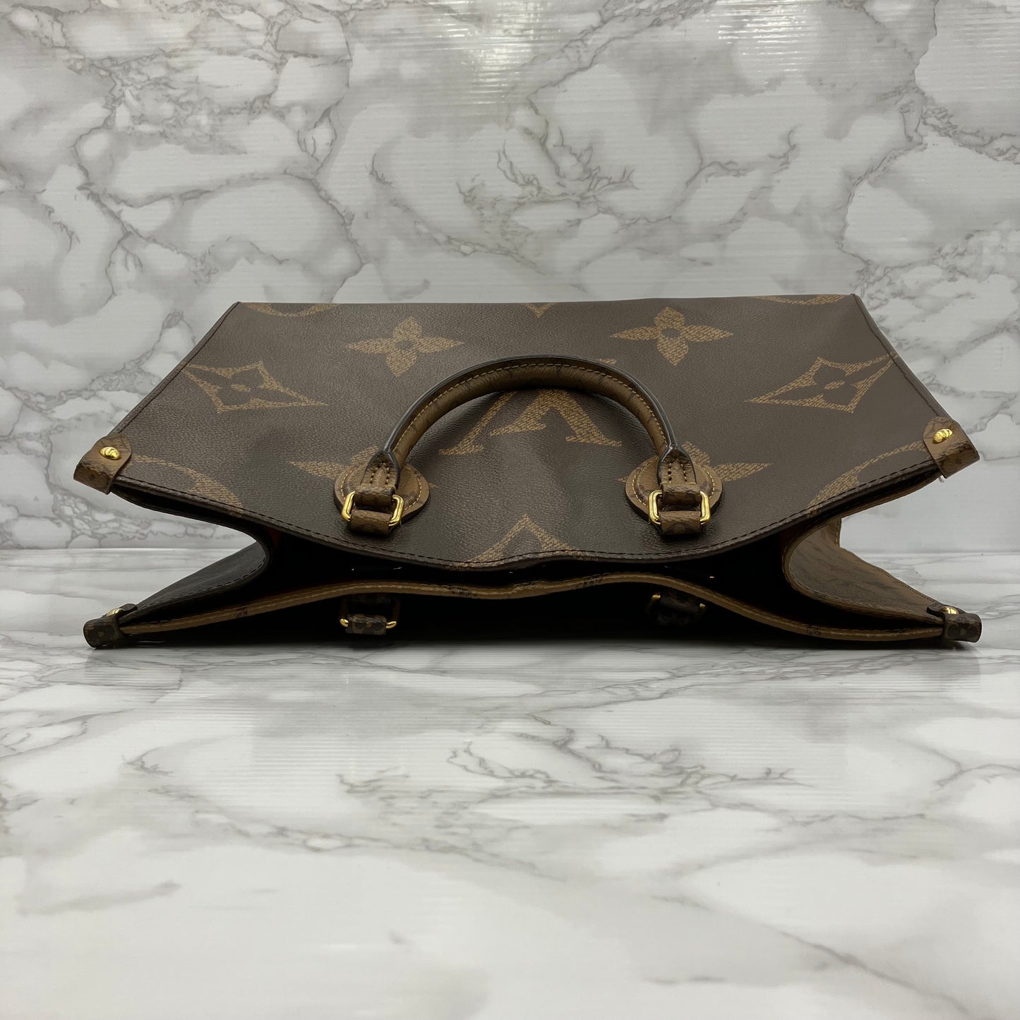 LOUIS VUITTON Monogram Reverse Giant On The Go MM