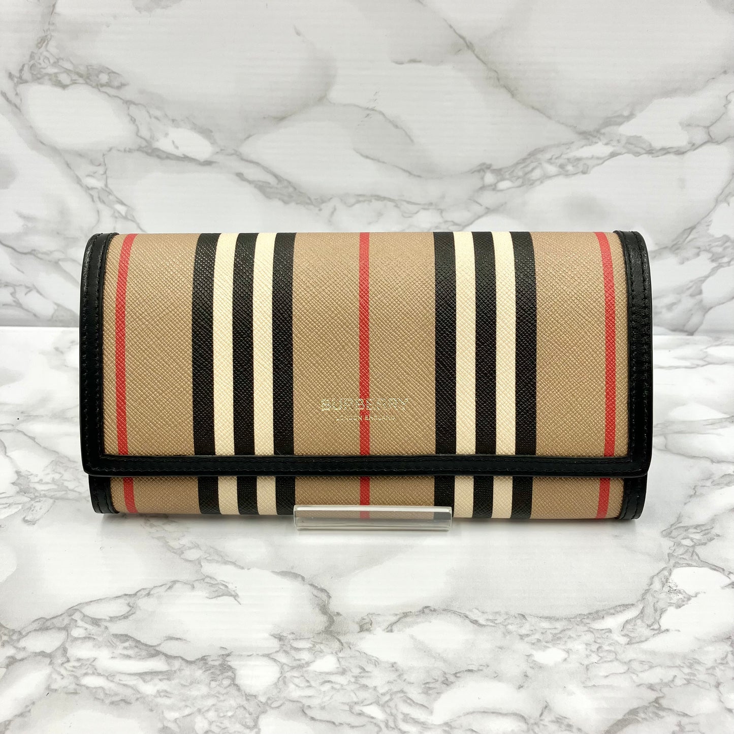 Burberry Long  wallet