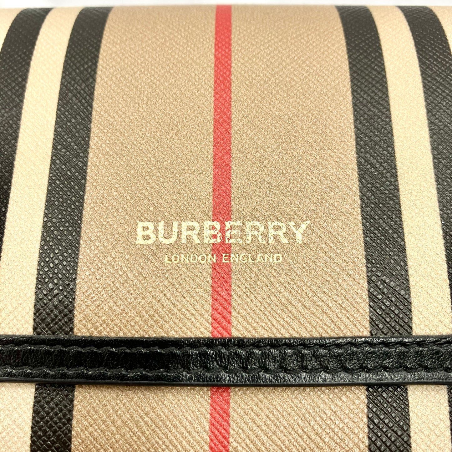 Burberry Long  wallet