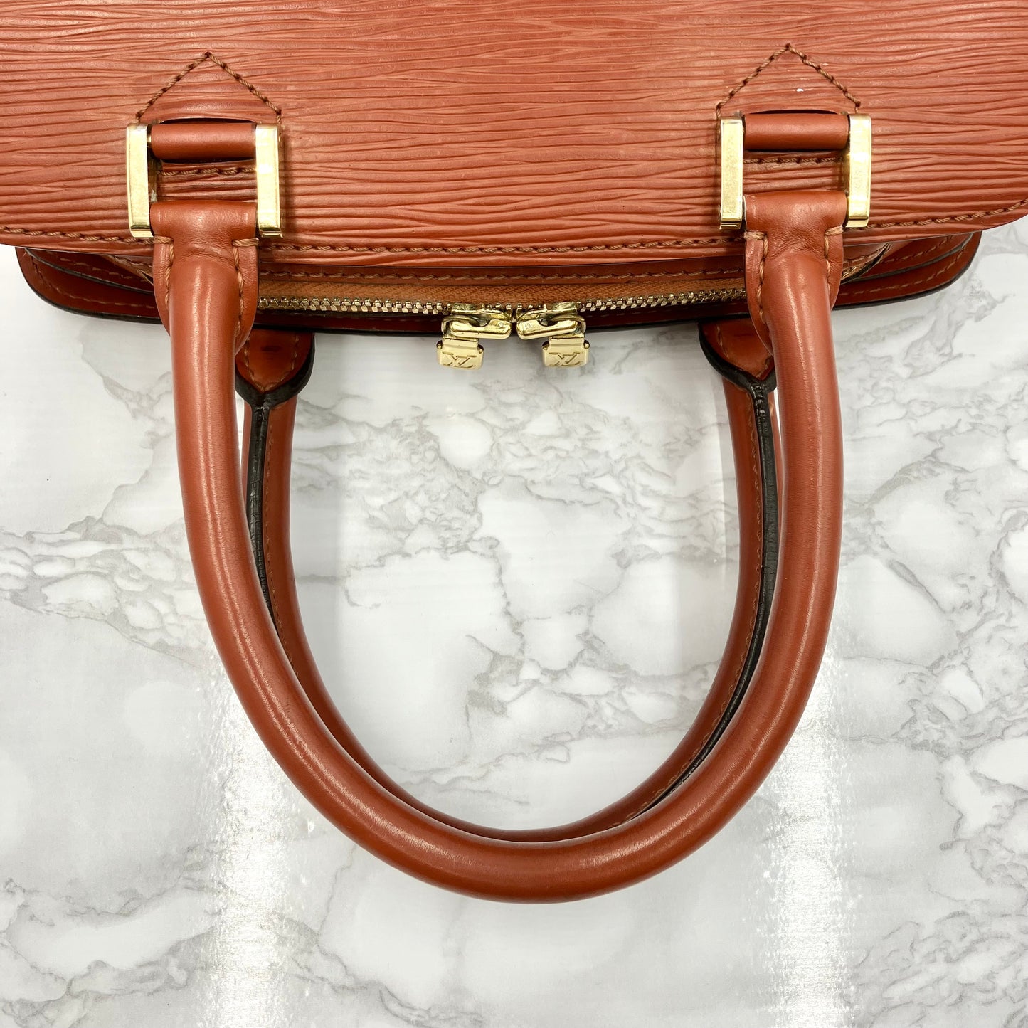 LOUIS VUITTON Epi Pont Neuf