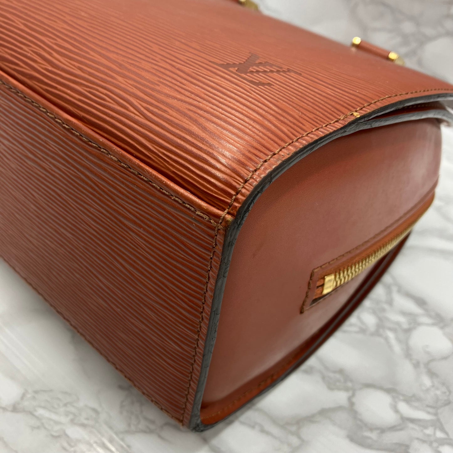 LOUIS VUITTON Epi Pont Neuf