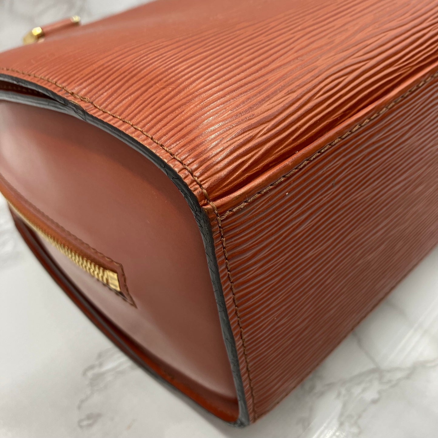 LOUIS VUITTON Epi Pont Neuf