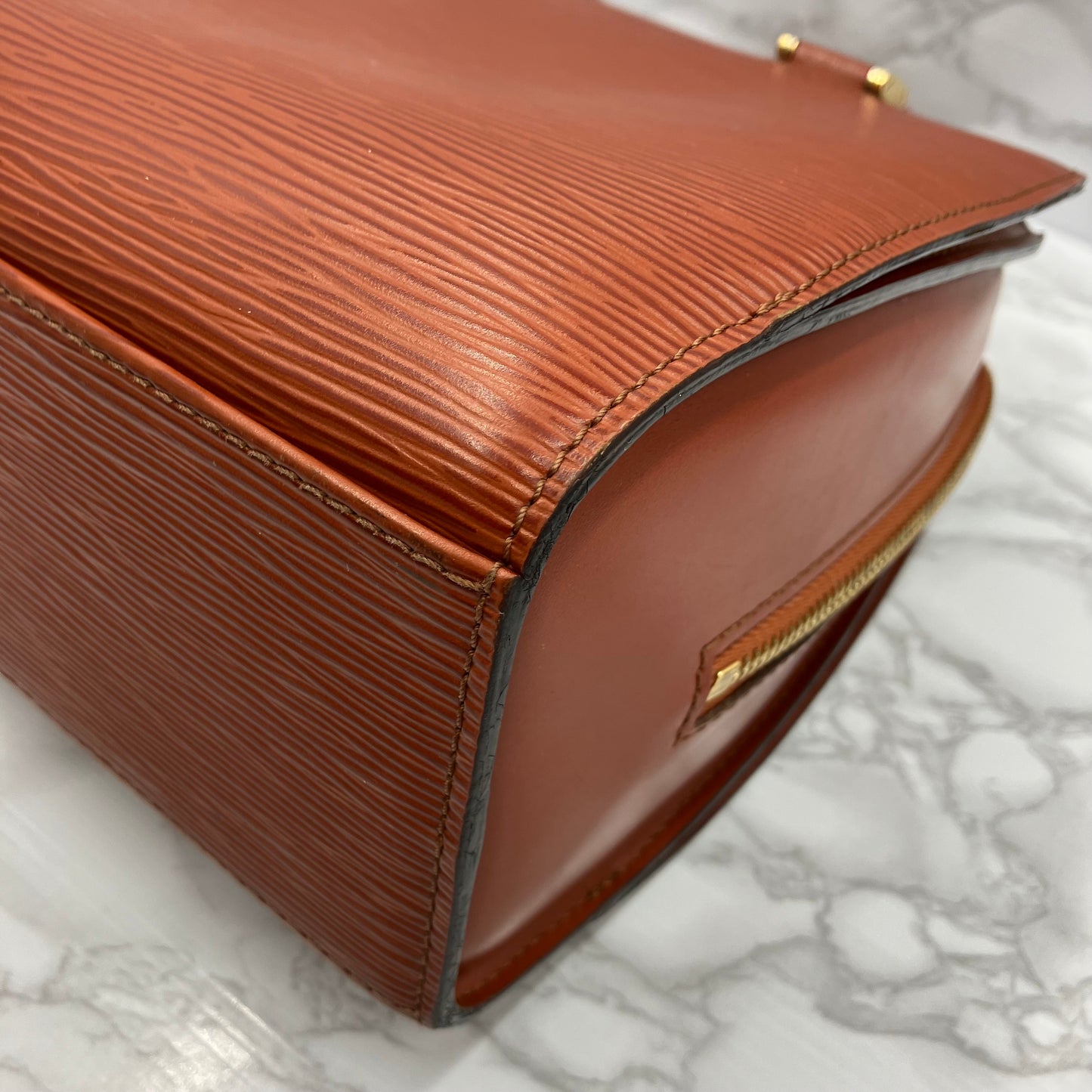 LOUIS VUITTON Epi Pont Neuf