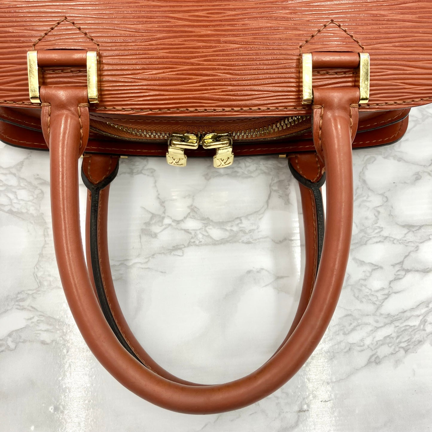 LOUIS VUITTON Epi Pont Neuf