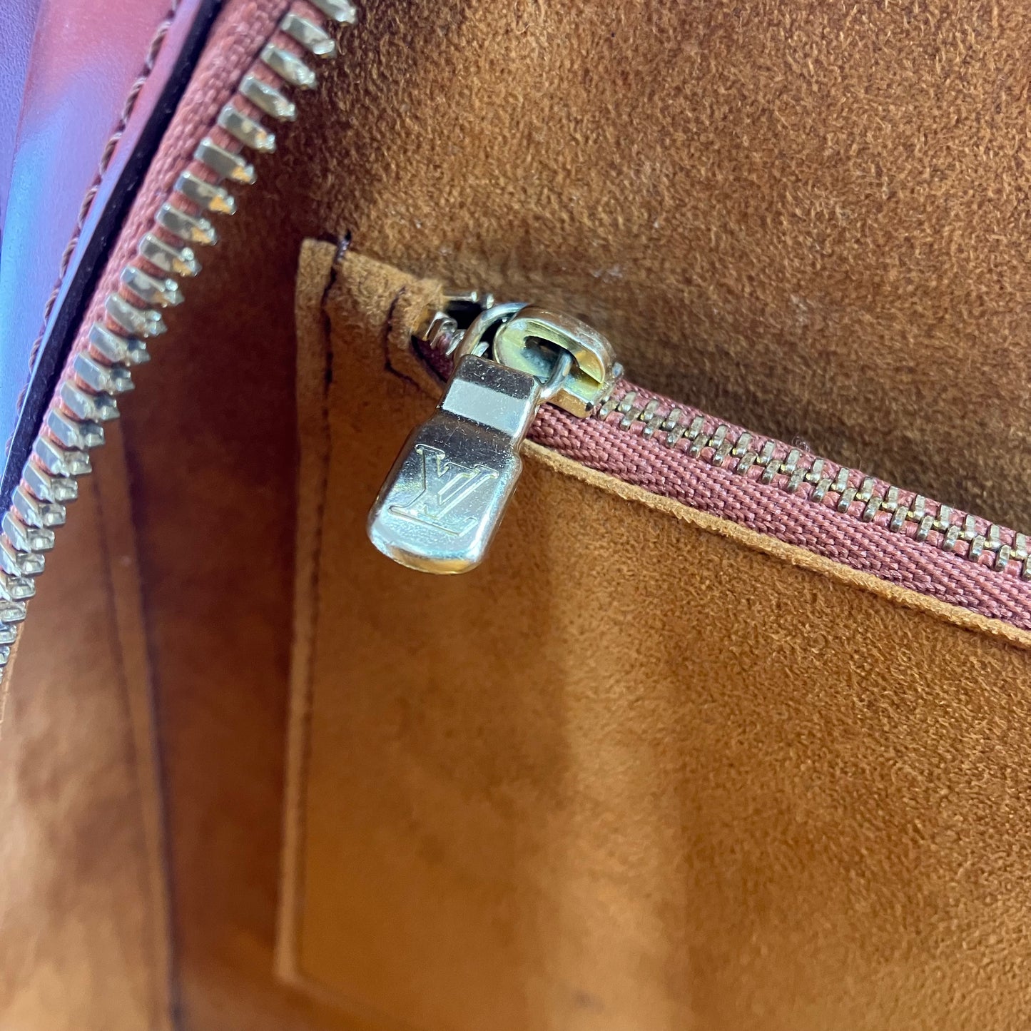 LOUIS VUITTON Epi Pont Neuf