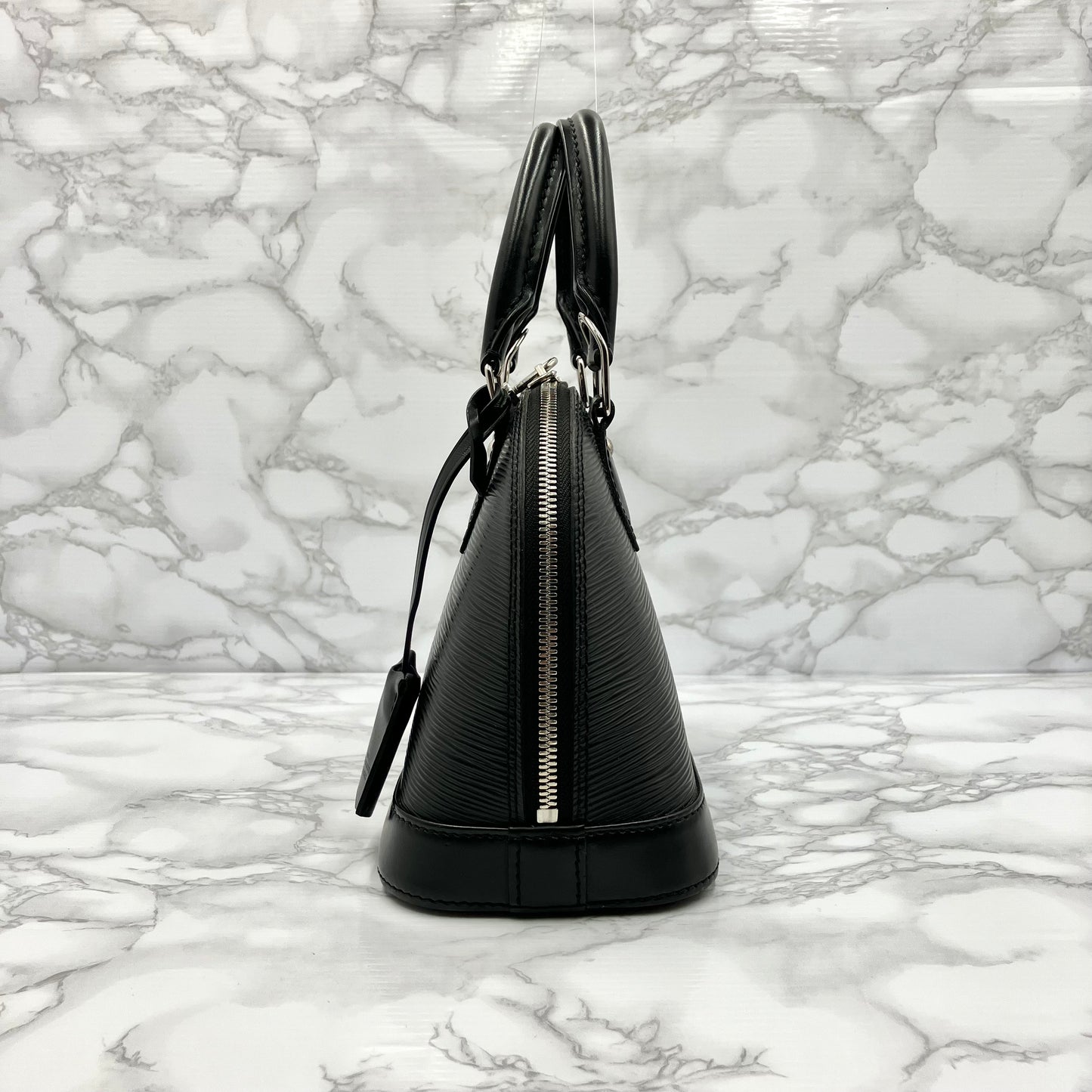 Louis Vuitton  Epi Alma BB