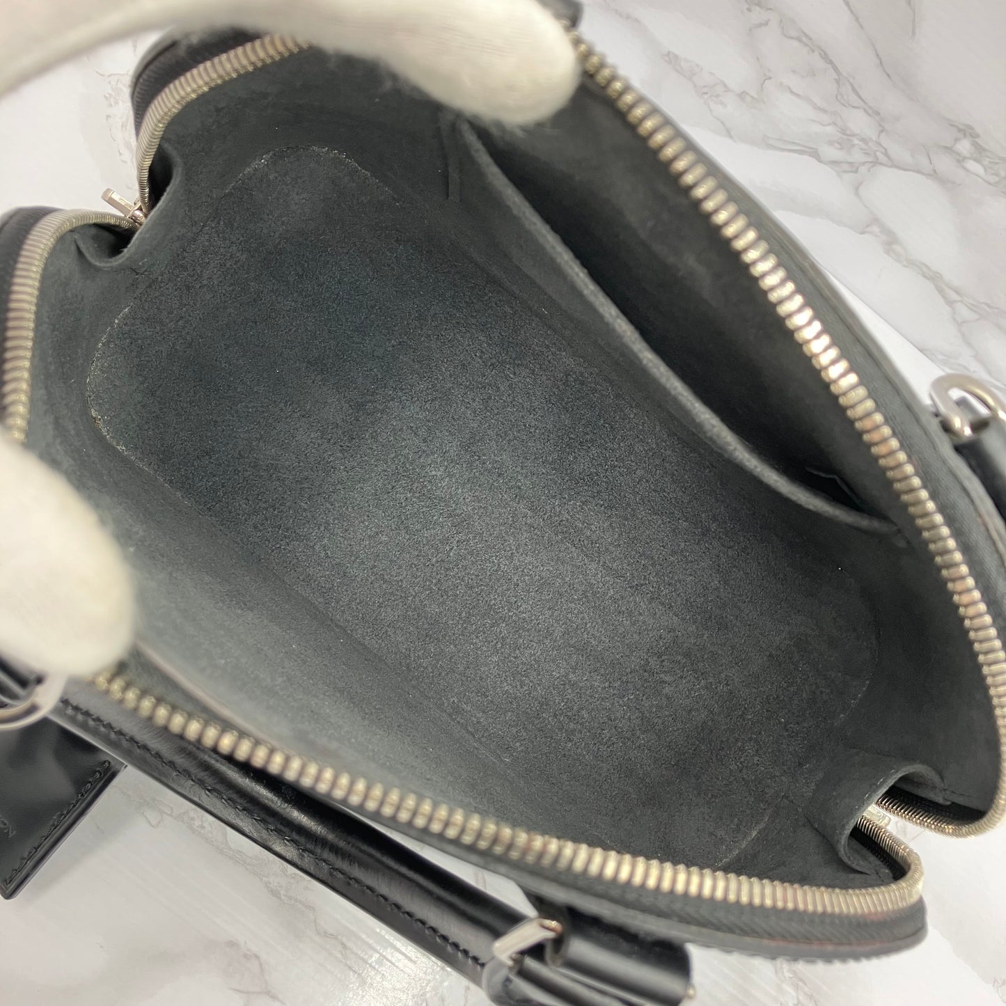 Louis Vuitton  Epi Alma BB