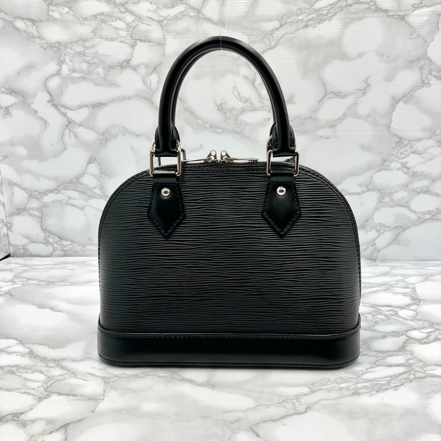 Louis Vuitton  Epi Alma BB