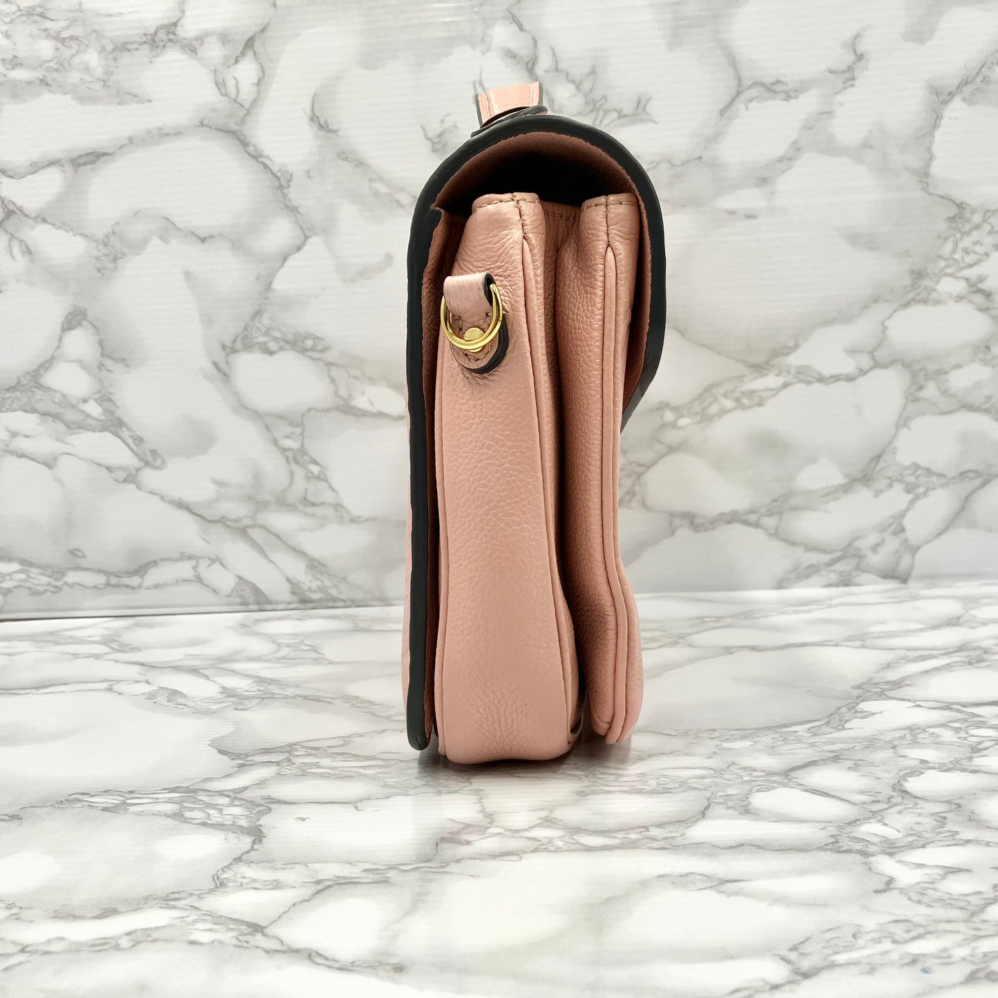 Louis Vuitton Amplant Pochette Metis