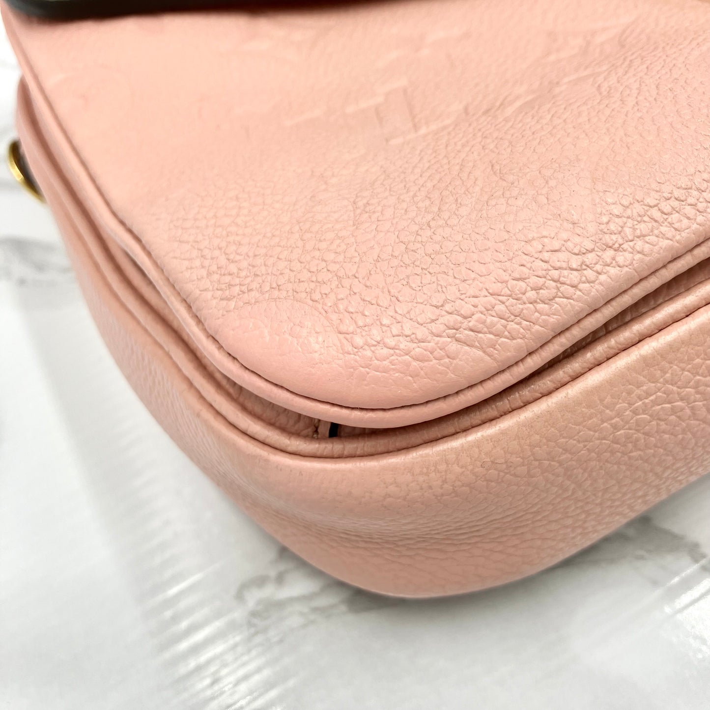 Louis Vuitton Amplant Pochette Metis