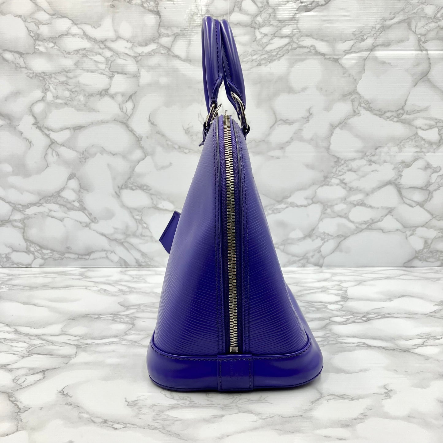 Louis Vuitton Epi Alma PM