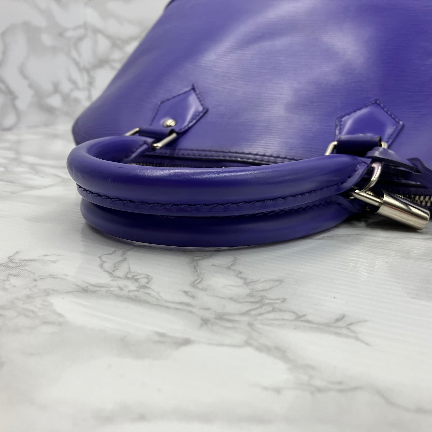 Louis Vuitton Epi Alma PM