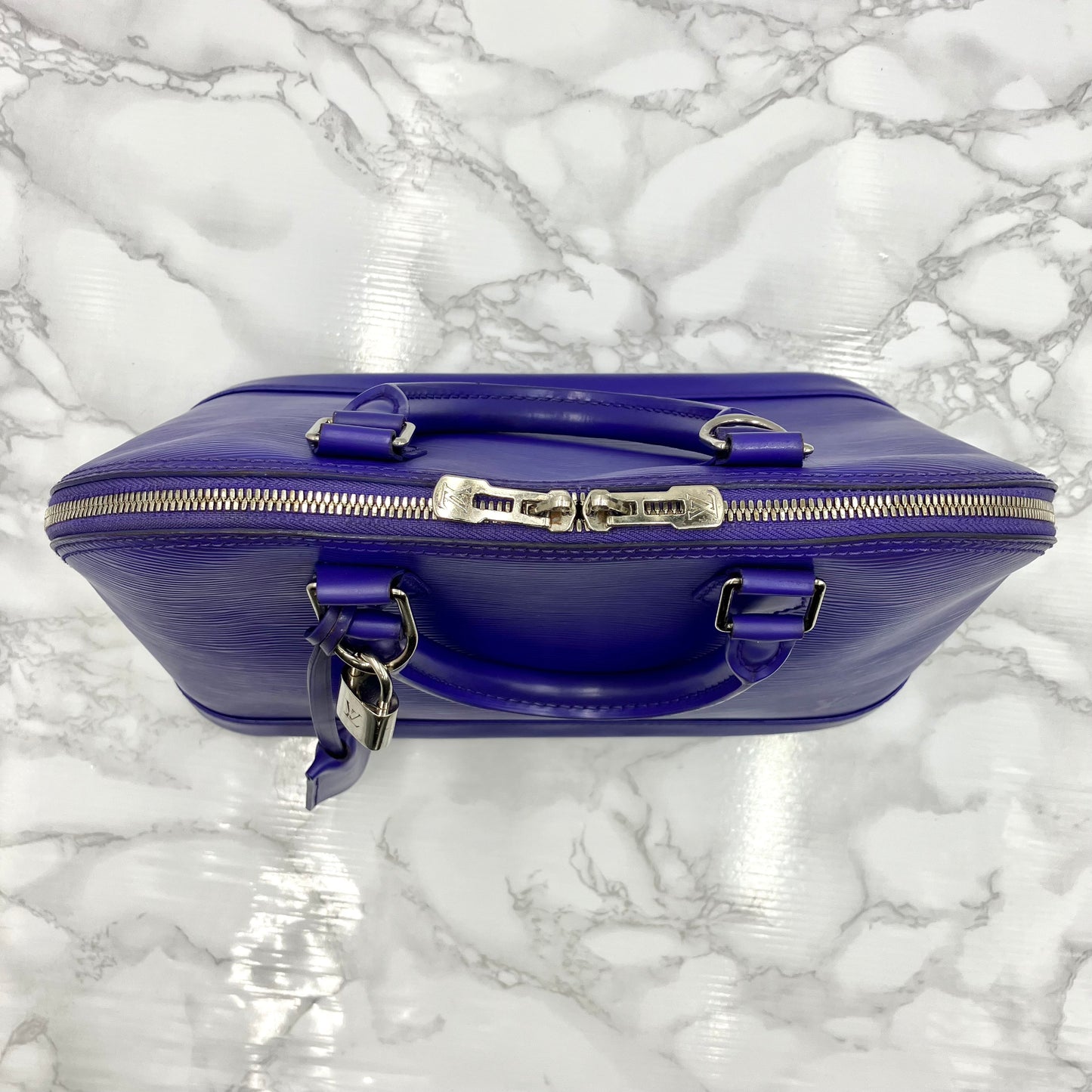 Louis Vuitton Epi Alma PM