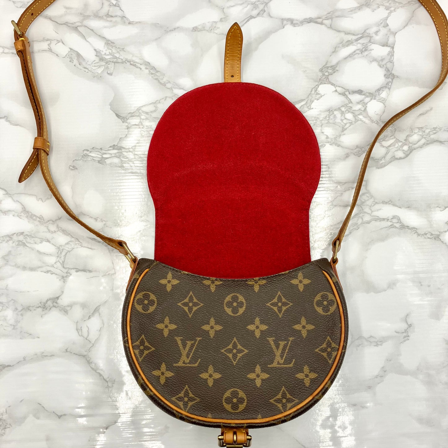 LOUIS VUITTON Monogram Tamburan