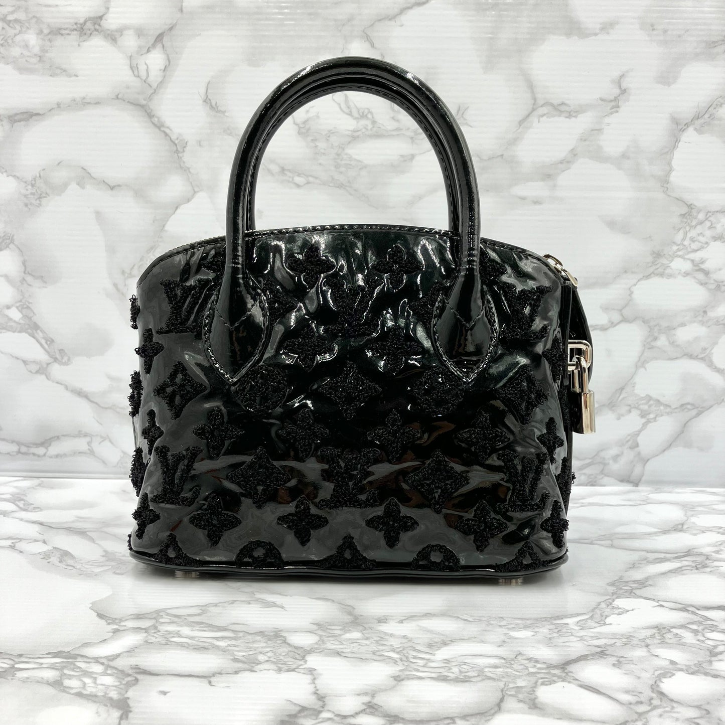 LOUIS VUITTON Lockit BB Bouclette