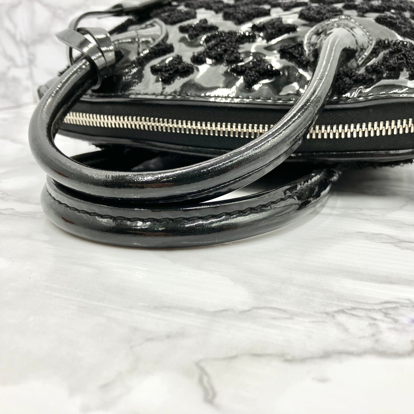 LOUIS VUITTON Lockit BB Bouclette