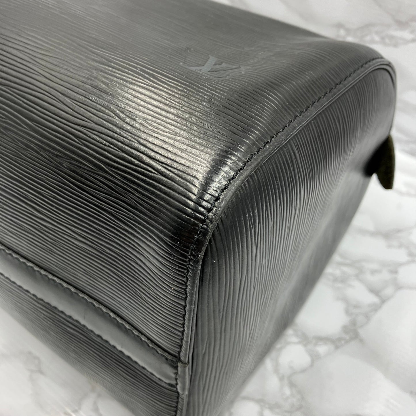 LOUIS VUITTON Epi Speedy30